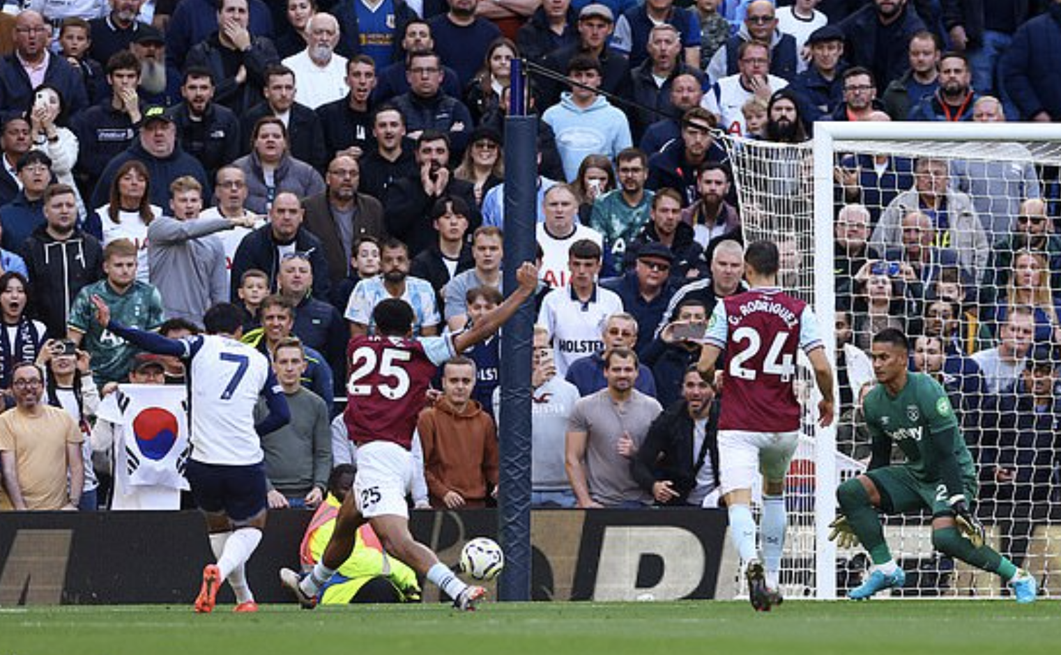 Rực lửa derby, Tottenham nhấn ch&igrave;m West Ham 4-1 tại London- Ảnh 4.