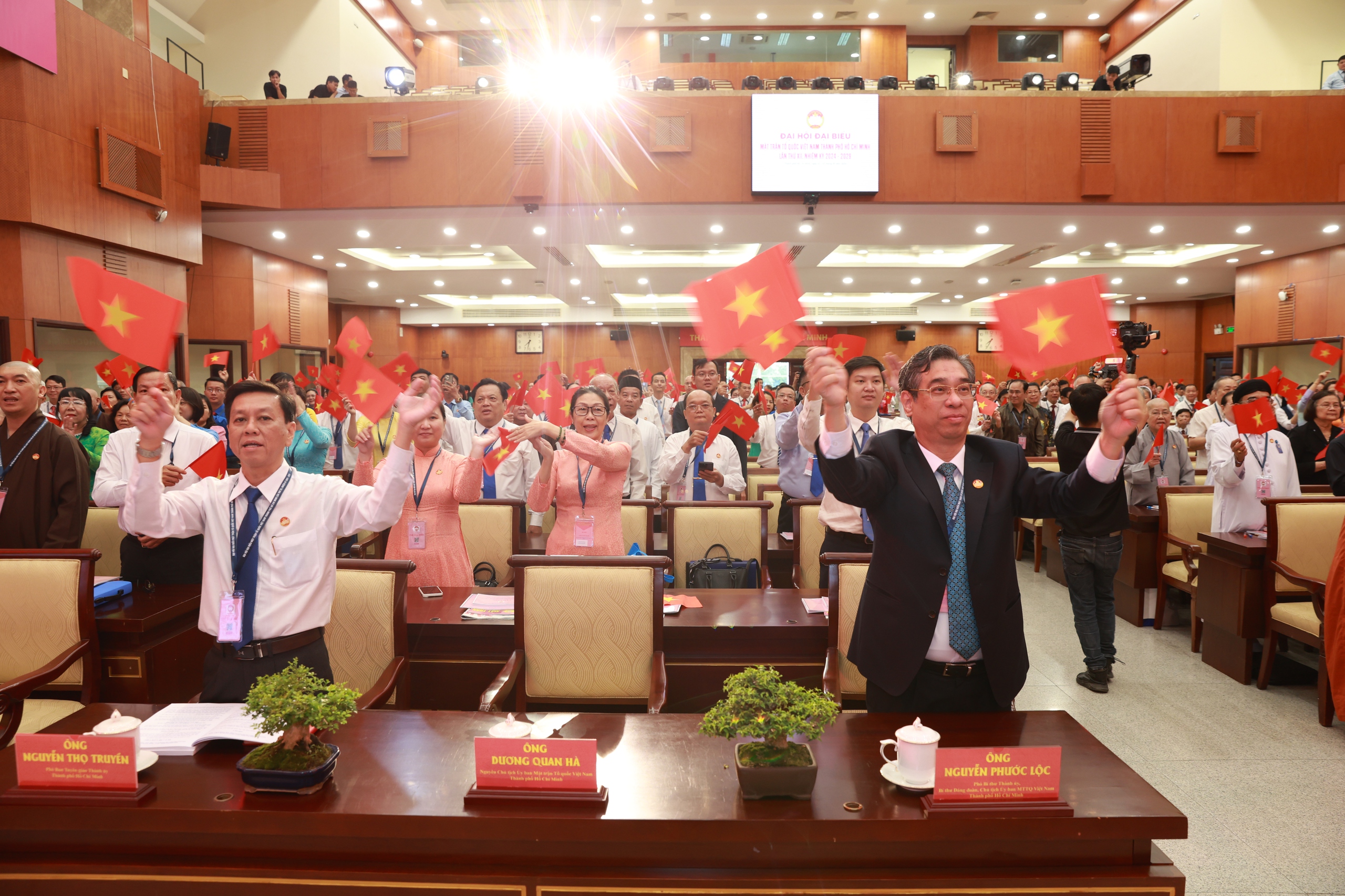 Ông Nguyễn Phước Lộc tiếp tục được chọn cử làm Chủ tịch Ủy ban MTTQ TP HCM, khóa XII- Ảnh 3.