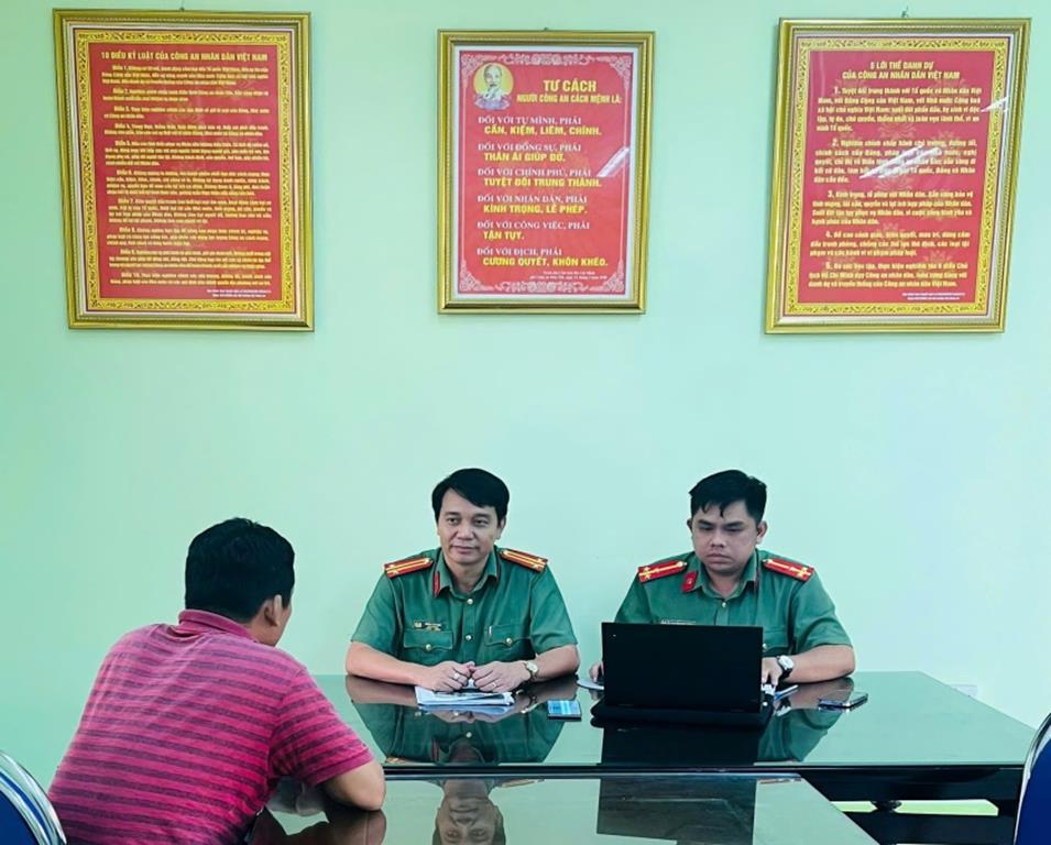 Xử phạt người đ&agrave;n &ocirc;ng th&ocirc;ng b&aacute;o chốt cảnh s&aacute;t giao th&ocirc;ng tr&ecirc;n facebook ở Đồng Nai- Ảnh 1.