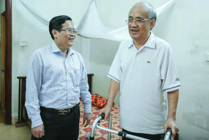 Nh&agrave; văn Nguyễn Khắc Trường - t&aacute;c giả "Mảnh đất lắm người nhiều ma" - qua đời- Ảnh 2.