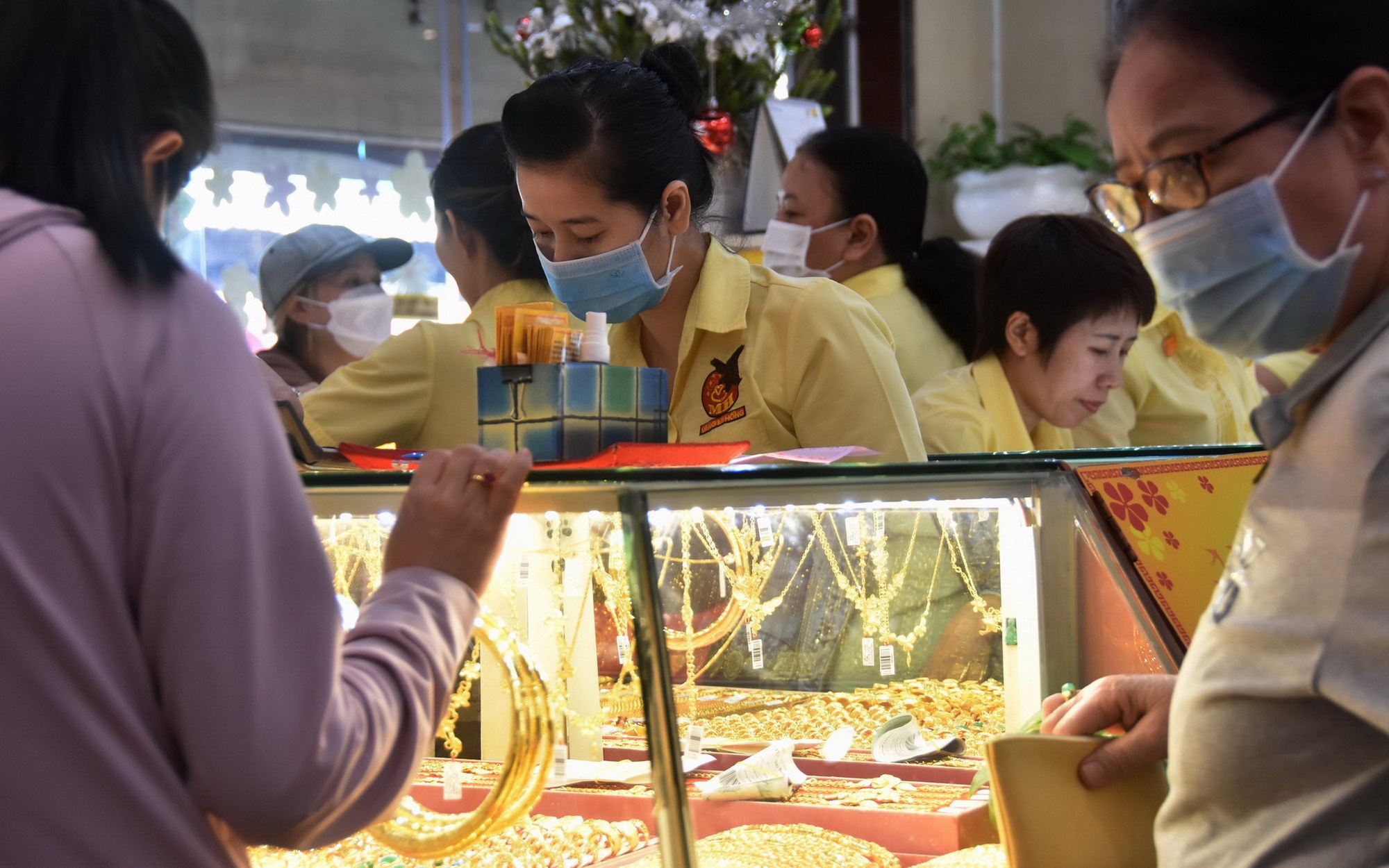 Bất ngờ với diễn biến của giá vàng trong nước