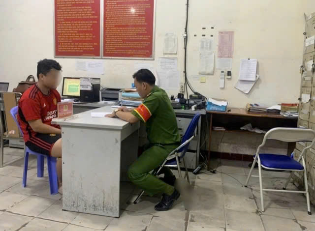 Vụ báo tin giả bị cướp ở huyện Bình Chánh: Coi chừng đi tù thật!- Ảnh 1.