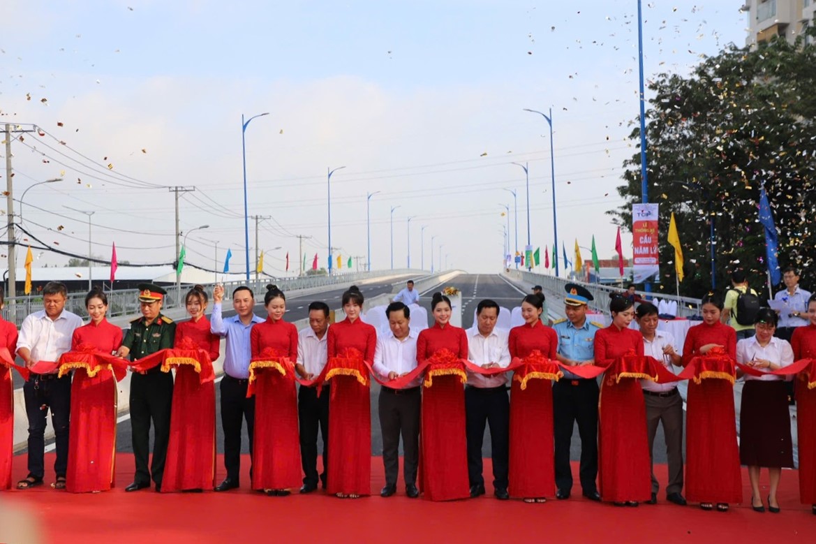 TP HCM: Cầu Nam L&yacute; th&ocirc;ng xe, giải toả n&uacute;t thắt giao th&ocirc;ng TP Thủ Đức- Ảnh 3.