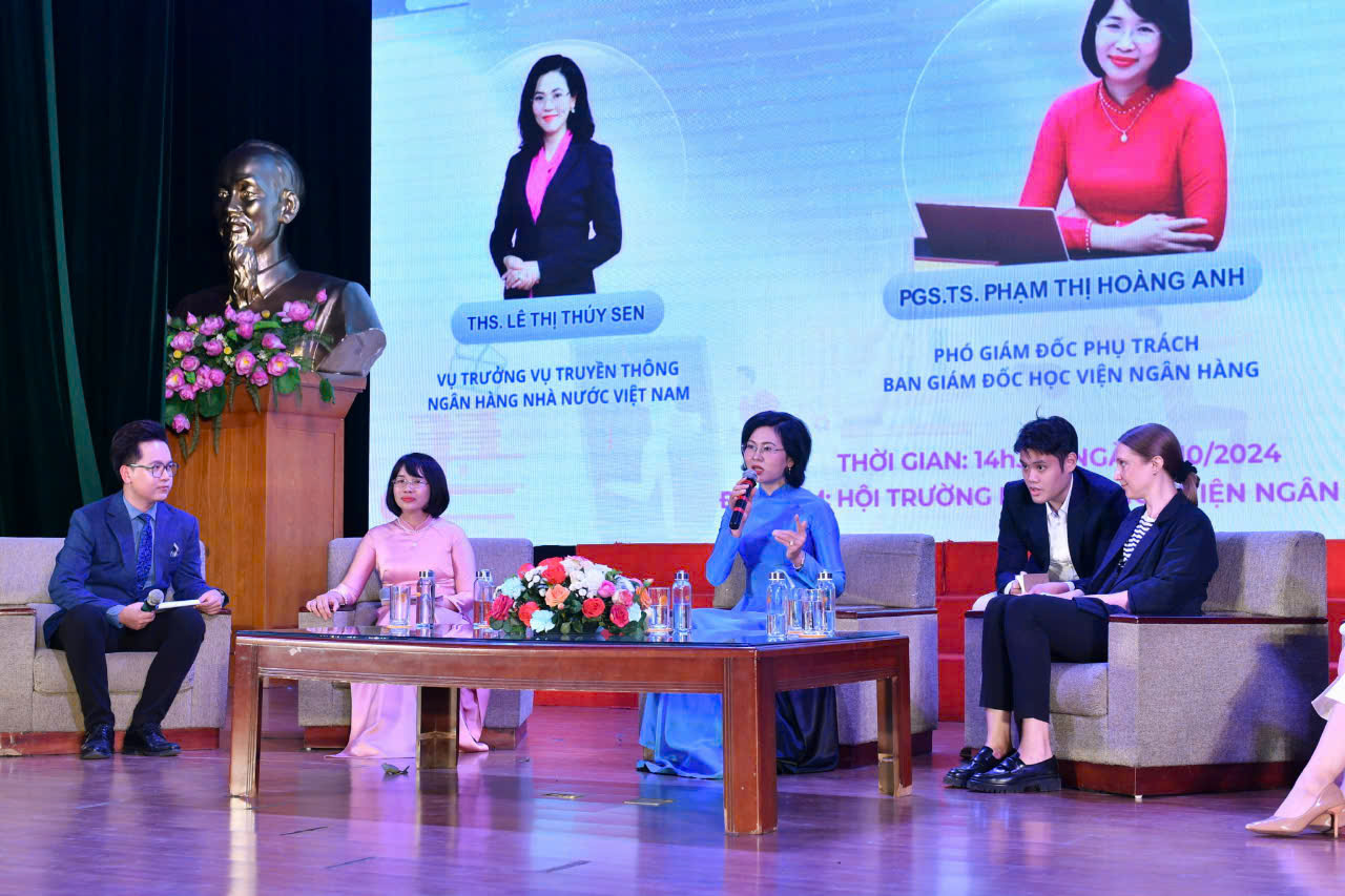 Sinh vi&ecirc;n h&agrave;o hứng với "Đồng tiền th&ocirc;ng th&aacute;i"- Ảnh 2.