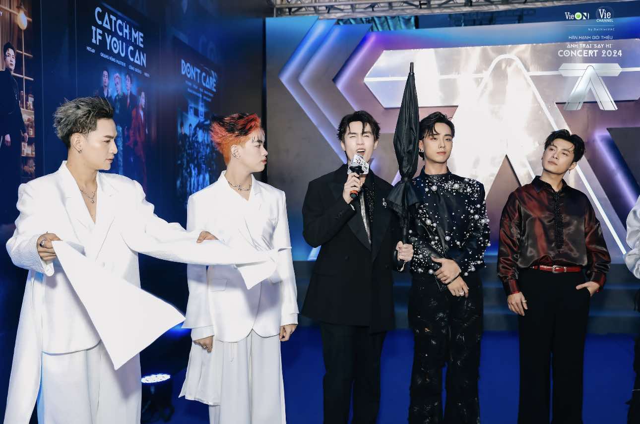 DatVietVAC nhận bằng khen của Bộ VHTT v&agrave; DL tại Đ&ecirc;m 2 "Anh trai say hi" Concert 2024- Ảnh 4.