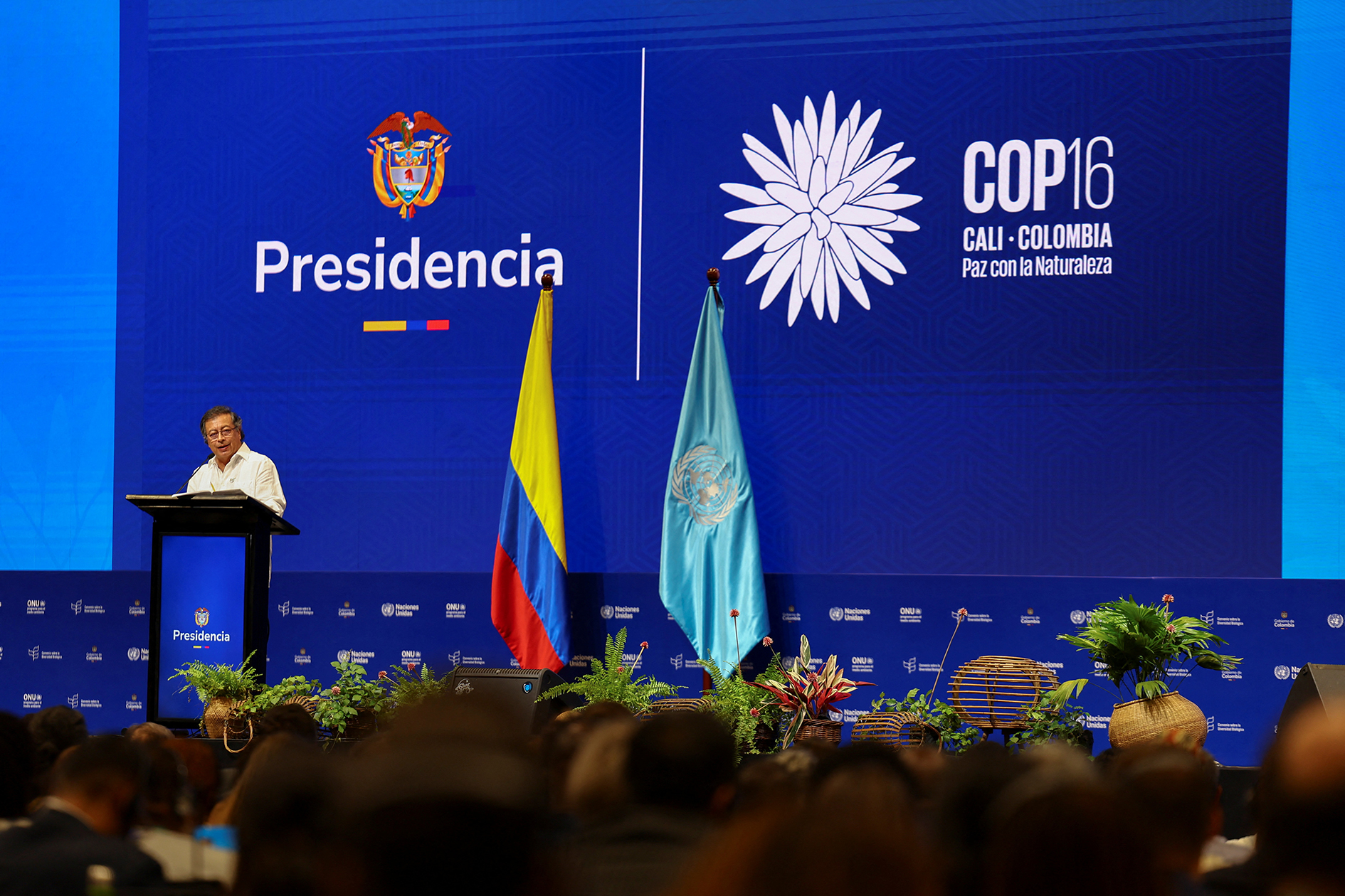 Tổng thống Colombia Gustavo Petro phát biểu tại lễ khai mạc COP16 hôm 20-10 tại TP Cali Ảnh: REUTERS