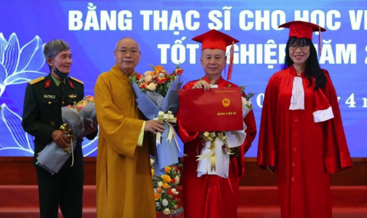 &Ocirc;ng Vương Tấn Việt sử dụng bằng cấp ba bổ t&uacute;c văn h&oacute;a kh&ocirc;ng hợp ph&aacute;p- Ảnh 1.
