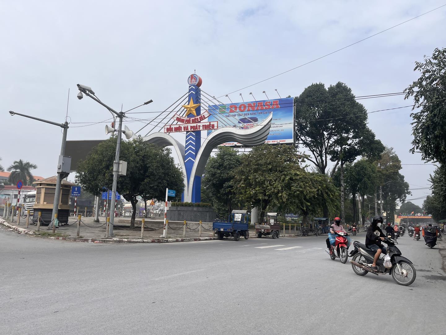 Cận cảnh 4 cổng ch&agrave;o hơn 11 tỉ đồng tại cửa ng&otilde; TP Bi&ecirc;n Ho&agrave; được nhiều người quan t&acirc;m- Ảnh 9.