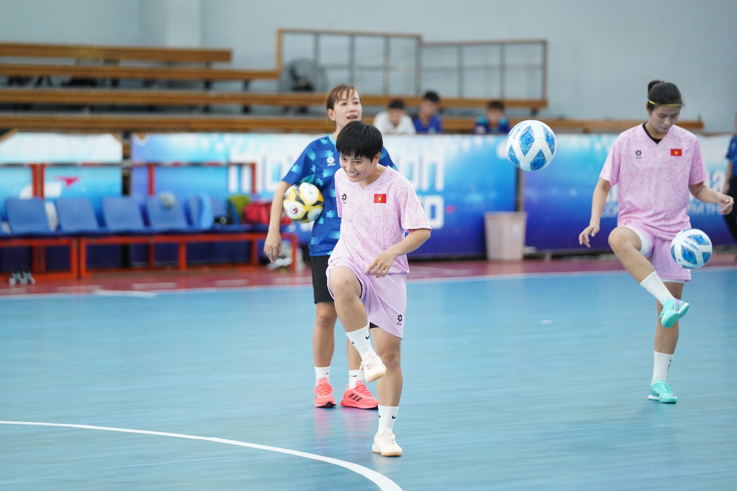 Futsal nữ Việt Nam khởi đầu dễ trước khi đấu Thái Lan giải Đông Nam Á 2024- Ảnh 3.