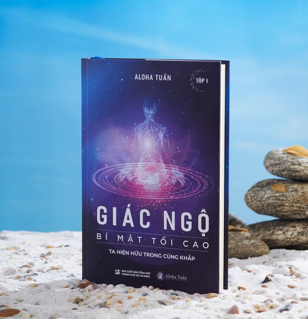 &lsquo;Gi&aacute;c ngộ b&iacute; mật tối cao&rsquo; &ndash; H&agrave;nh tr&igrave;nh đến sự gi&aacute;c ngộ của t&aacute;c giả Aloha Tuấn- Ảnh 2.