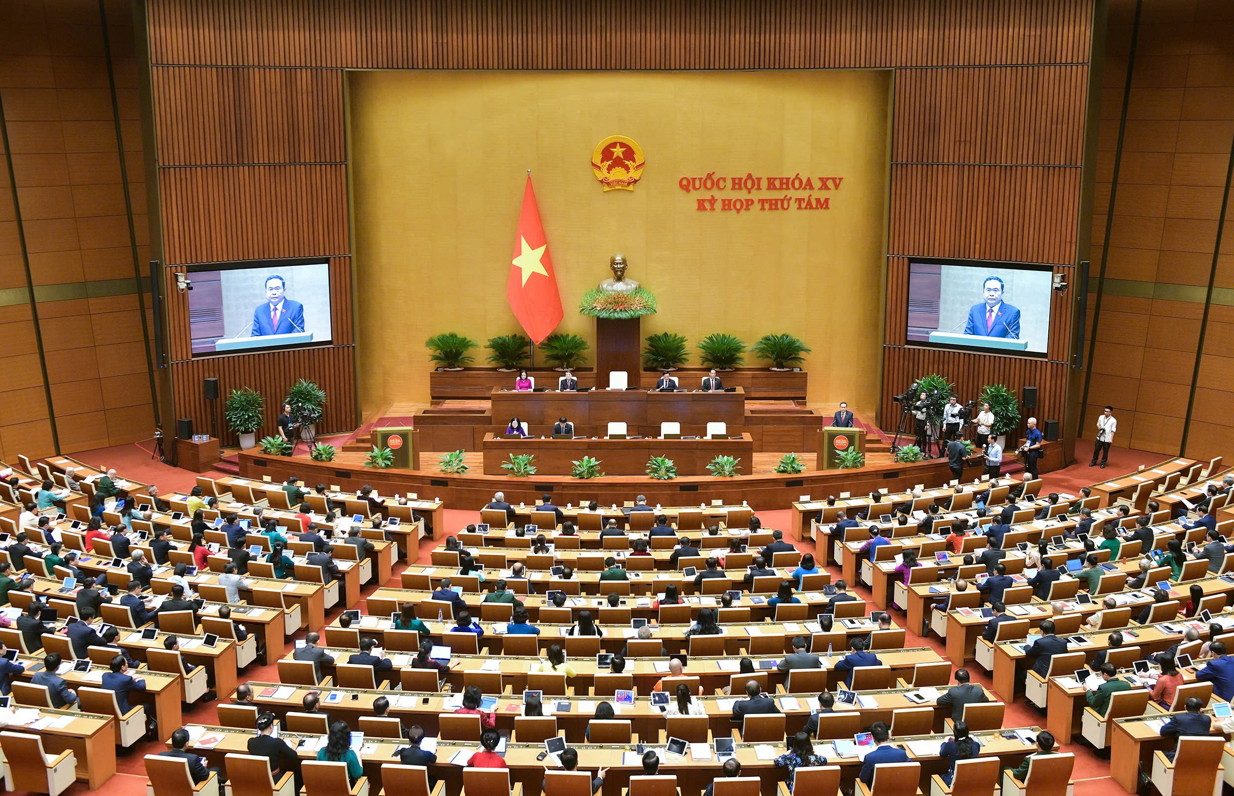 Cử tri đề nghị có giải pháp căn cơ phòng, chống tham nhũng, tiêu cực, lãng phí- Ảnh 2.