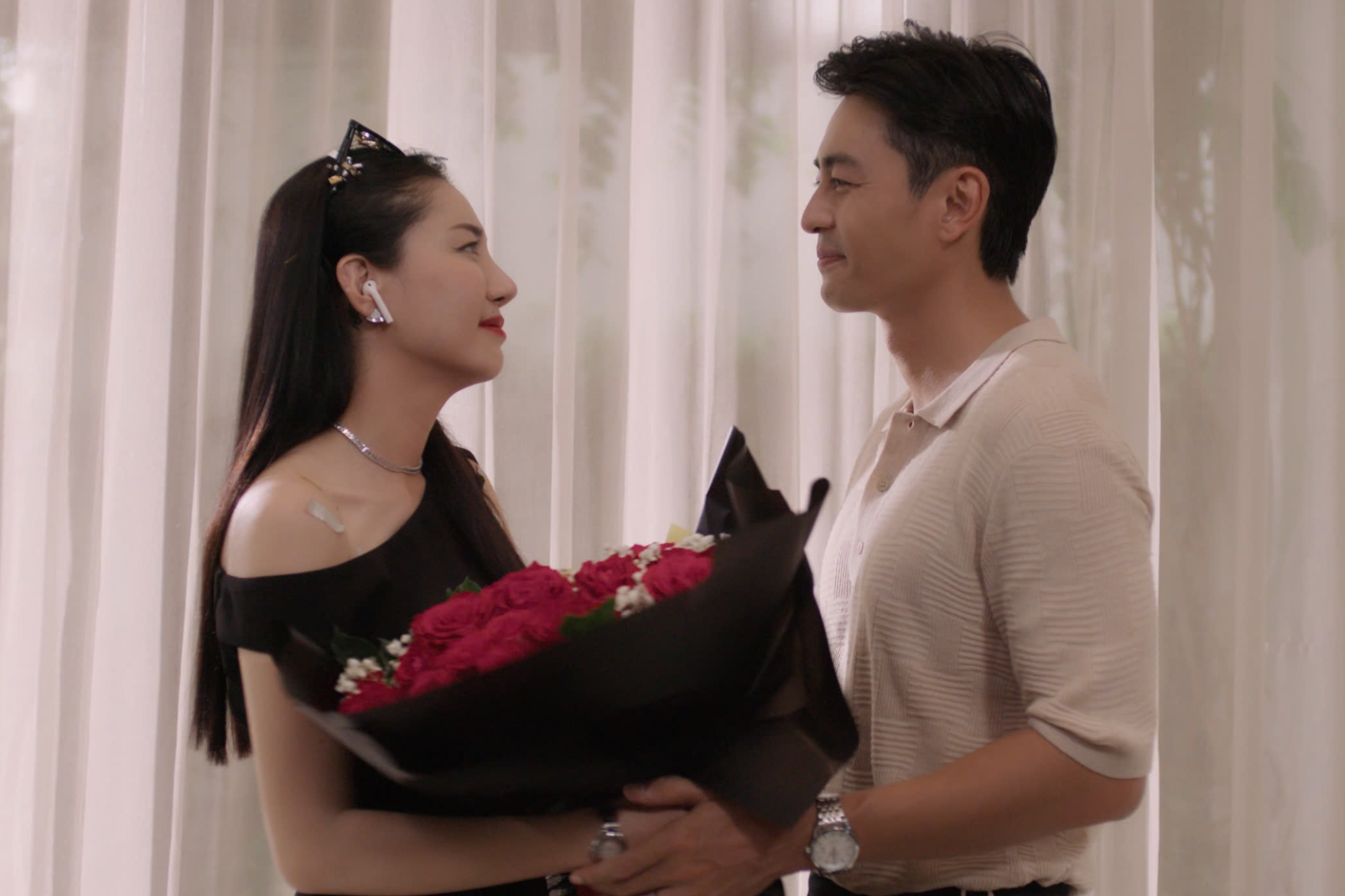 Thanh Th&uacute;y t&aacute;i xuất, "dằn mặt" tiểu tam m&agrave;n ảnh nhỏ- Ảnh 7.