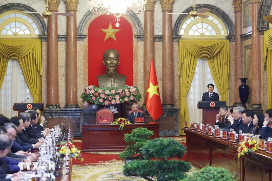 Tổng B&iacute; thư T&ocirc; L&acirc;m v&agrave; Chủ tịch nước Lương Cường b&agrave;n giao c&ocirc;ng t&aacute;c của Chủ tịch nước- Ảnh 7.
