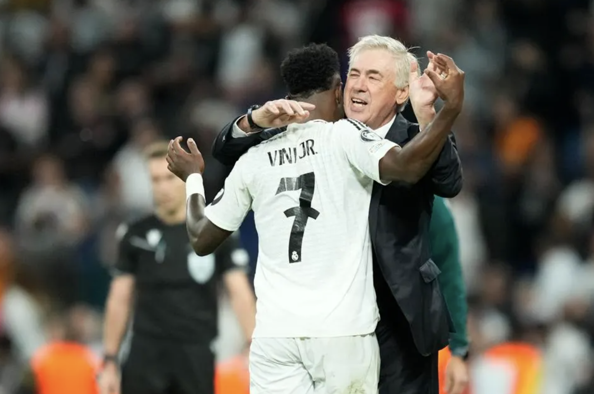 Vinicius bùng nổ, Real Madrid ngược dòng khó tin hạ Dortmund - Ảnh 8.