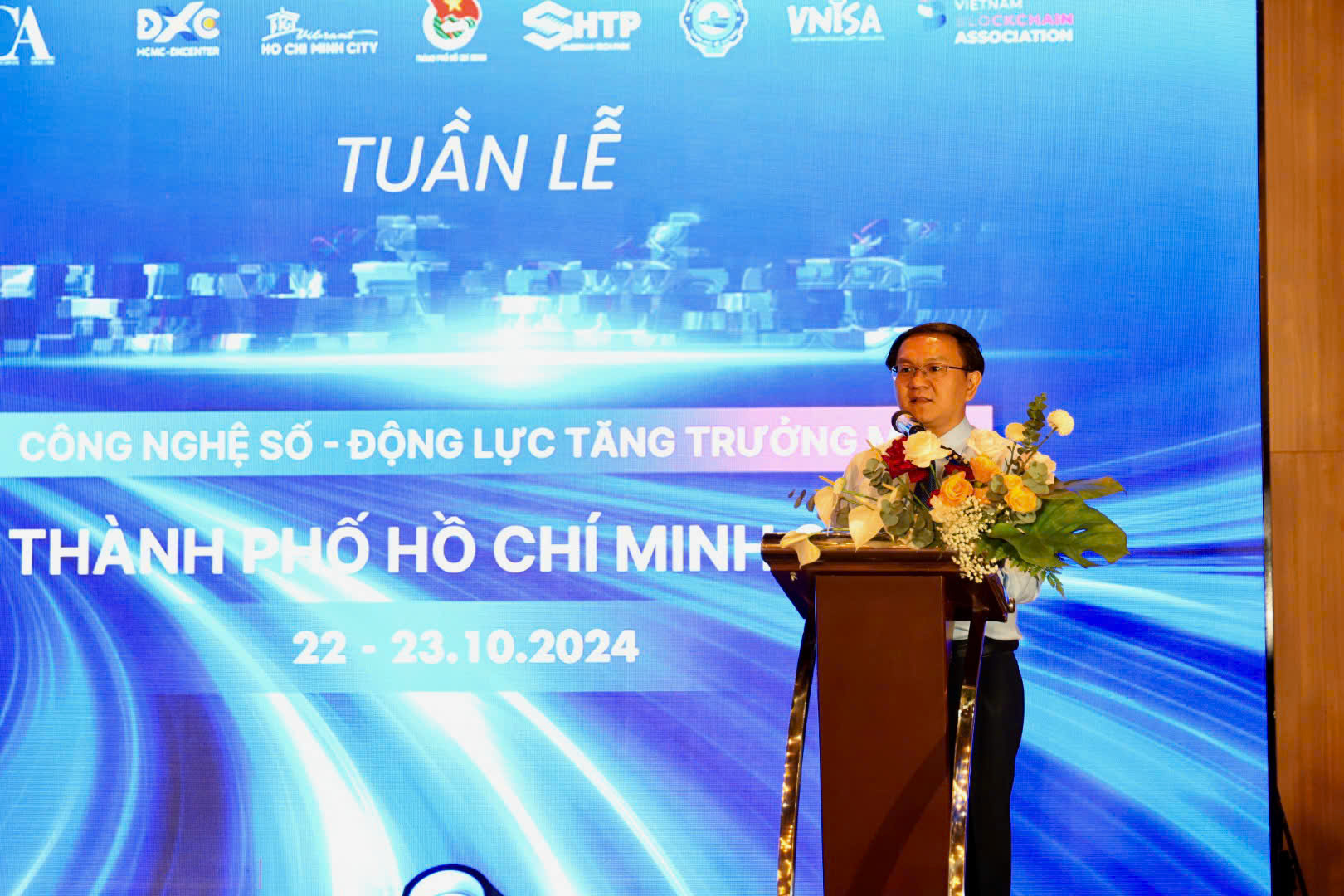 Năm 2025, TP HCM l&agrave; 1 trong 5 địa phương đứng đầu ch&iacute;nh phủ số- Ảnh 3.