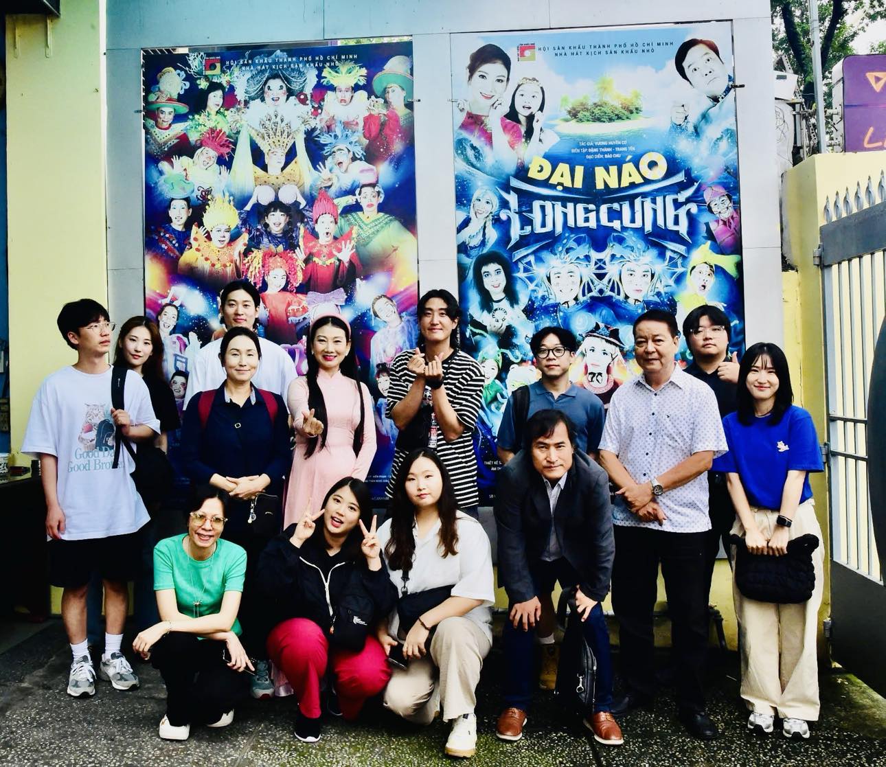 Nghệ sĩ Hiệp hội S&acirc;n khấu Busan (H&agrave;n Quốc) giao lưu với Nh&agrave; h&aacute;t Kịch S&acirc;n khấu nhỏ TP HCM- Ảnh 1.