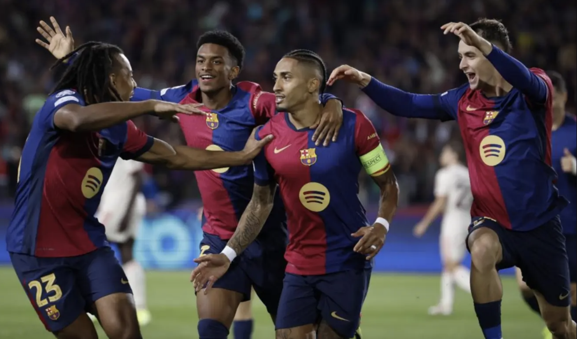 Rafinha tỏa sáng với hat-trick, Barcelona đè bẹp Bayern Munich- Ảnh 7.