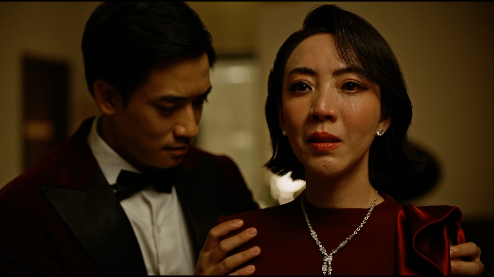 Phim "Cô dâu hào môn" tụt lại sau phim ngoại - Ảnh 2.