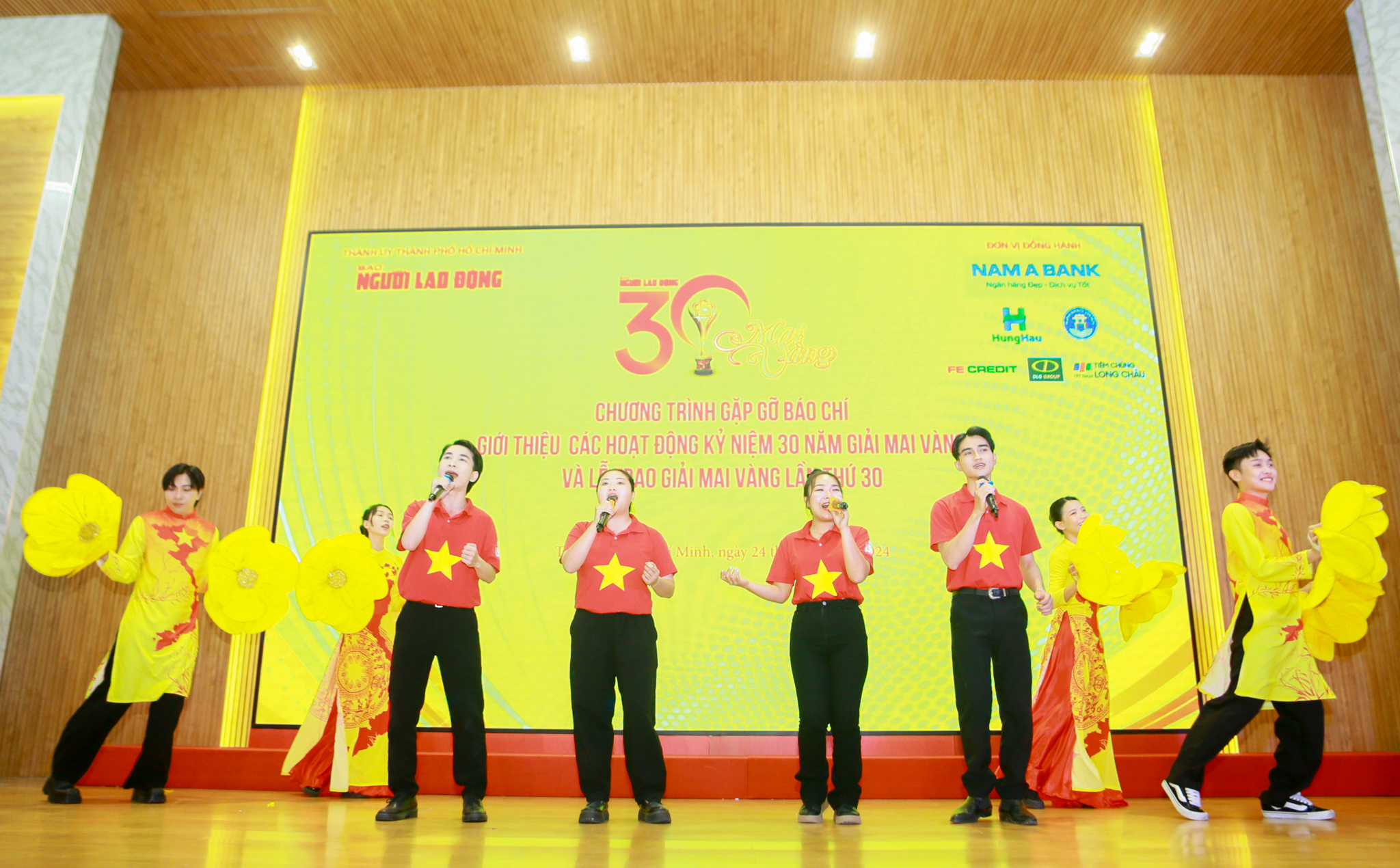 Giải Mai V&agrave;ng - 30 năm ấy biết bao nhi&ecirc;u t&igrave;nh- Ảnh 7.