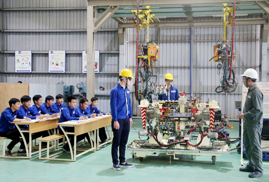 Trường Cao đẳng Thaco (tỉnh Quảng Nam) đầu tư thiết bị thực h&agrave;nh hiện đại