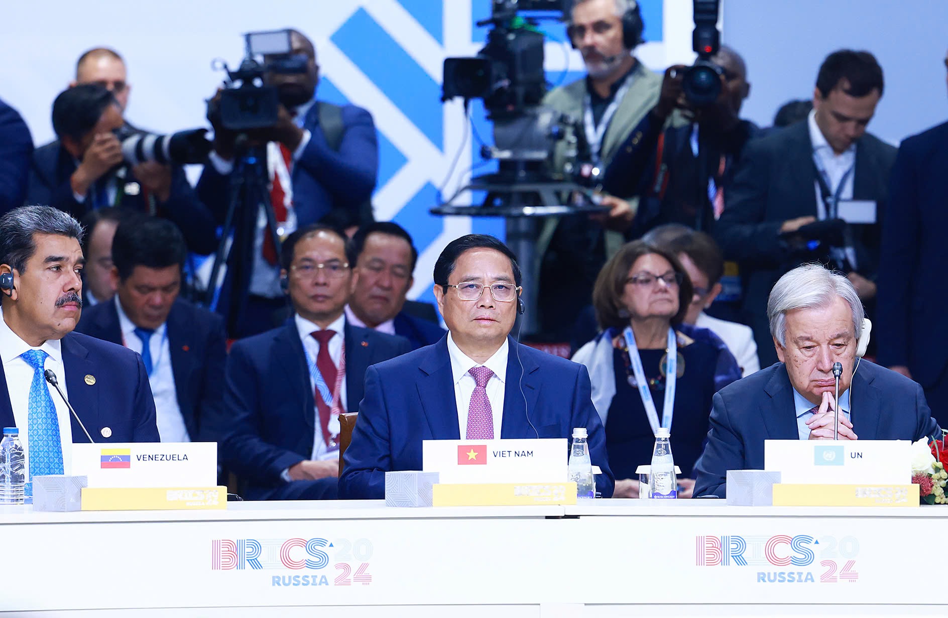 Thủ tướng Phạm Minh Ch&iacute;nh đề xuất 5 kết nối chiến lược tại BRICS mở rộng- Ảnh 2.