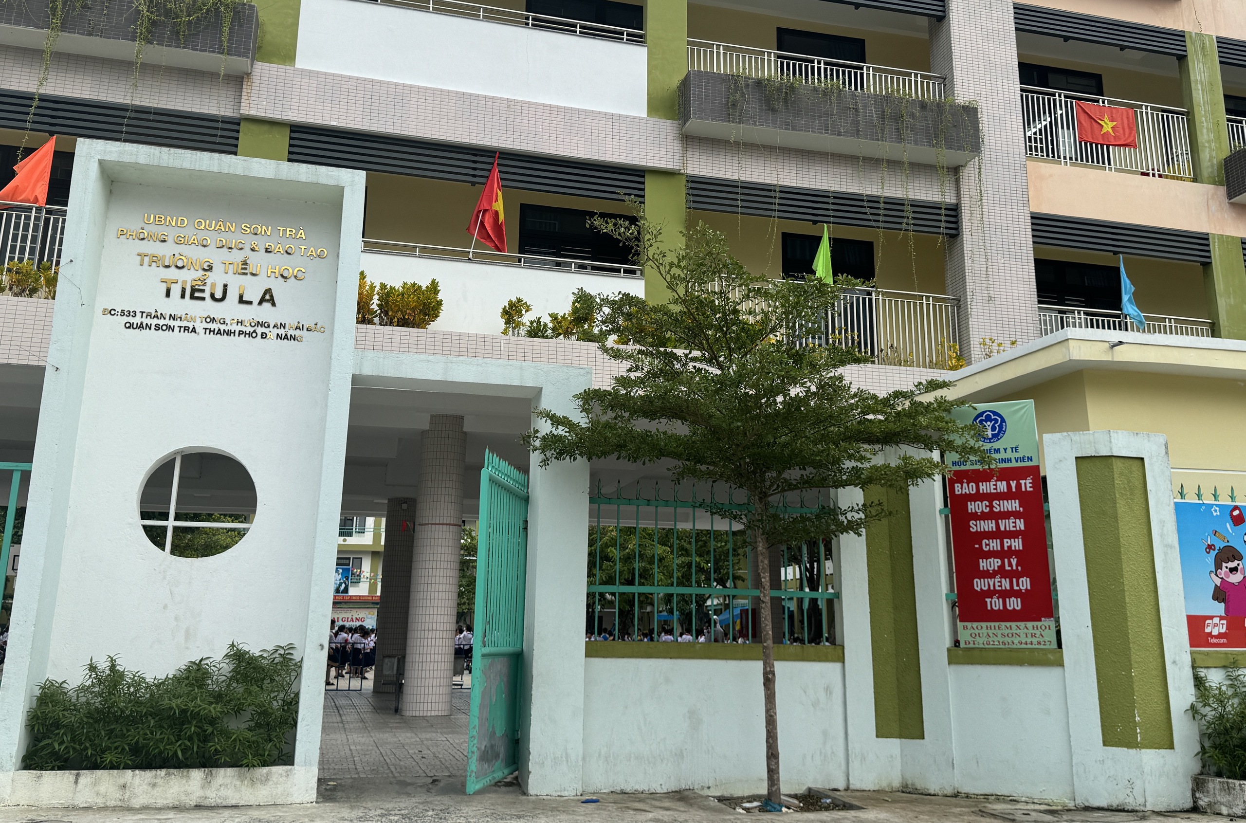 Đ&agrave; Nẵng: Hiệu trưởng n&oacute;i về th&ocirc;ng tin "y&ecirc;u cầu tự nguyện để lại điều ho&agrave;"- Ảnh 3.