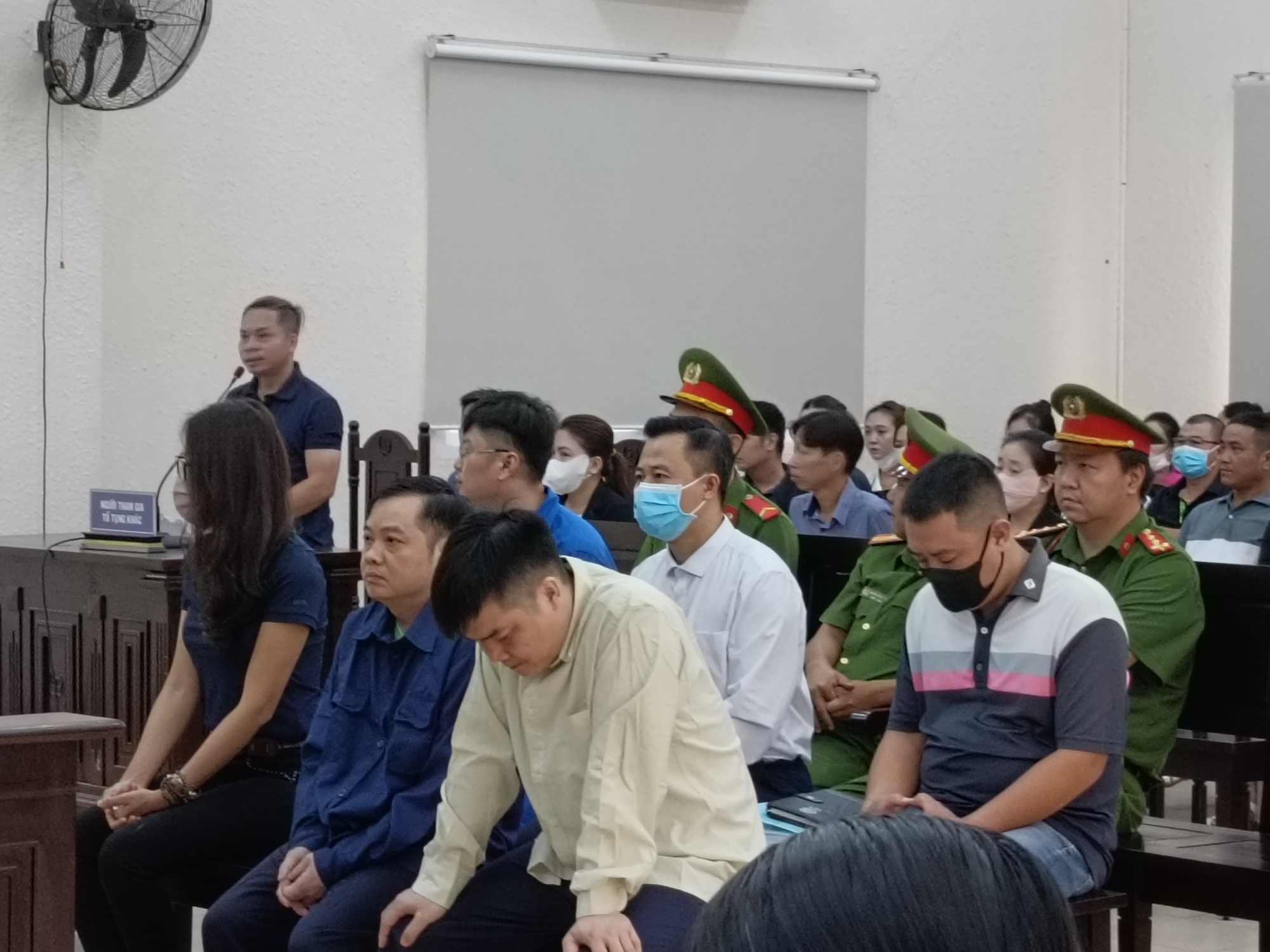 X&eacute;t xử vụ &aacute;n ch&aacute;y qu&aacute;n karaoke An Ph&uacute;: Xuất hiện nh&acirc;n chứng mới- Ảnh 8.