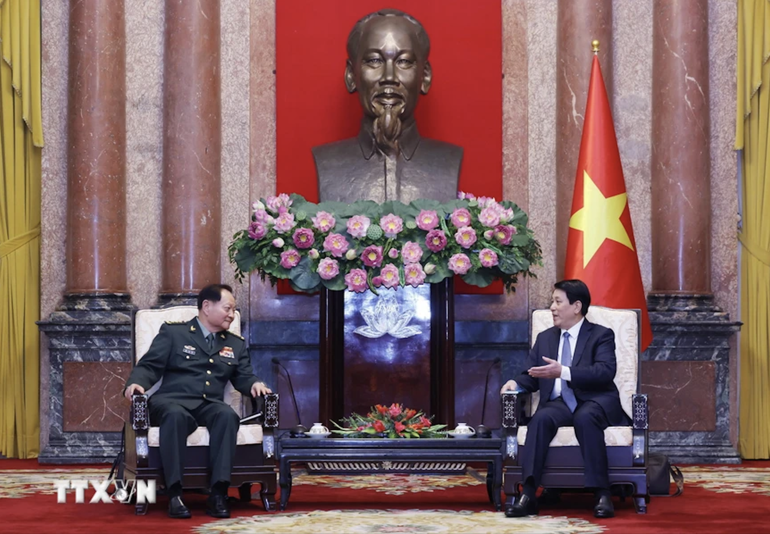 Chủ tịch nước Lương Cường tiếp Ph&oacute; Chủ tịch Qu&acirc;n ủy Trung ương Trung Quốc- Ảnh 4.