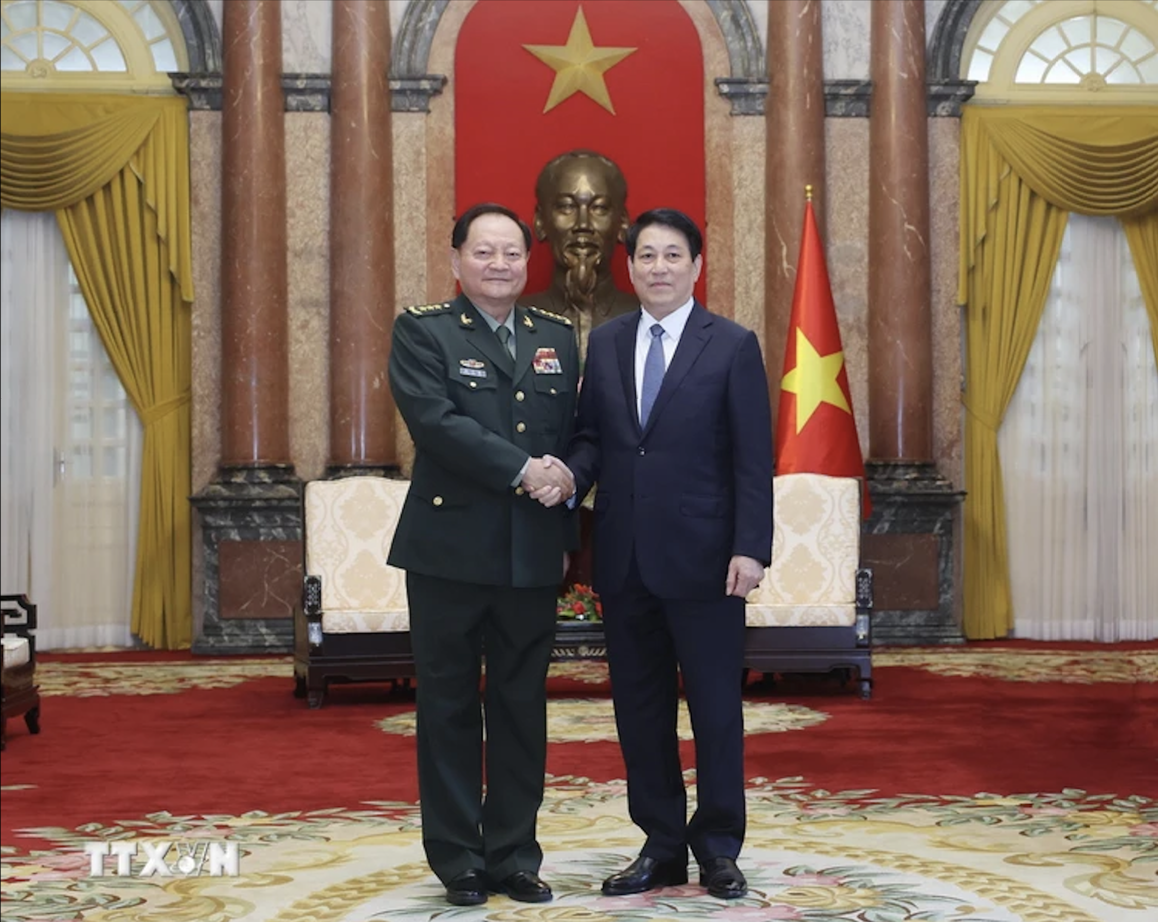 Chủ tịch nước Lương Cường tiếp Ph&oacute; Chủ tịch Qu&acirc;n ủy Trung ương Trung Quốc- Ảnh 3.