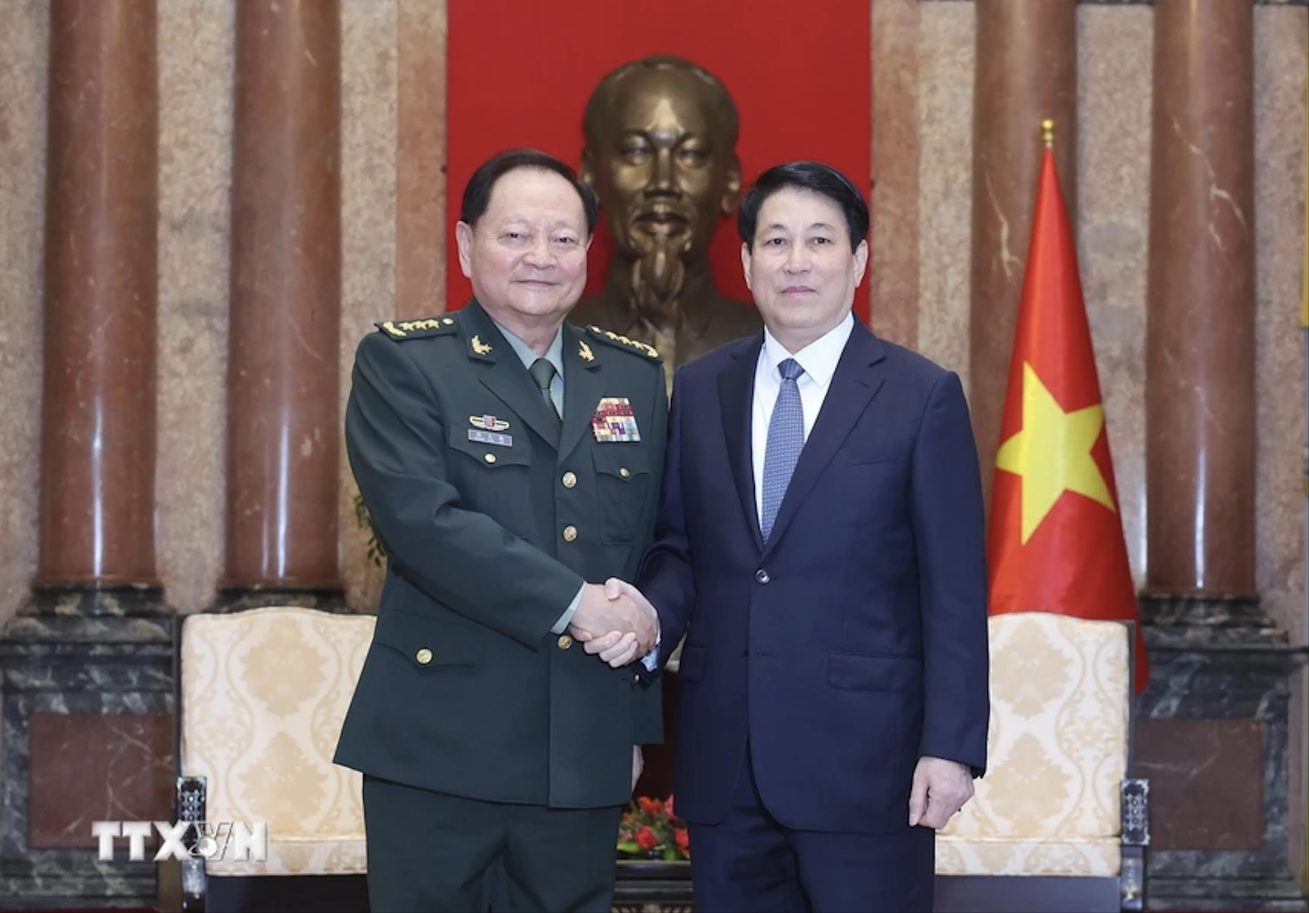 Chủ tịch nước Lương Cường tiếp Ph&oacute; Chủ tịch Qu&acirc;n ủy Trung ương Trung Quốc- Ảnh 2.