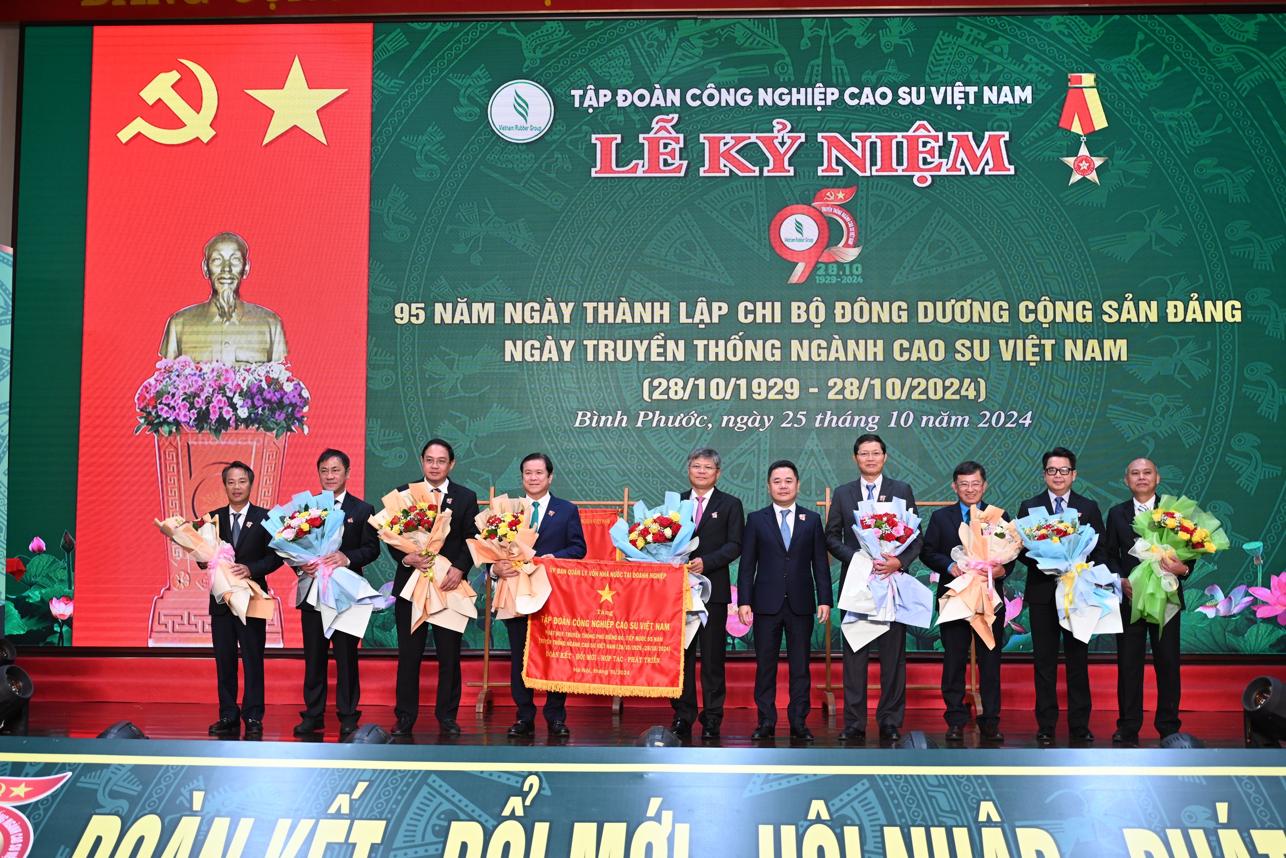 "Vàng trắng" tạo nguồn lực dựng xây quê hương- Ảnh 4.