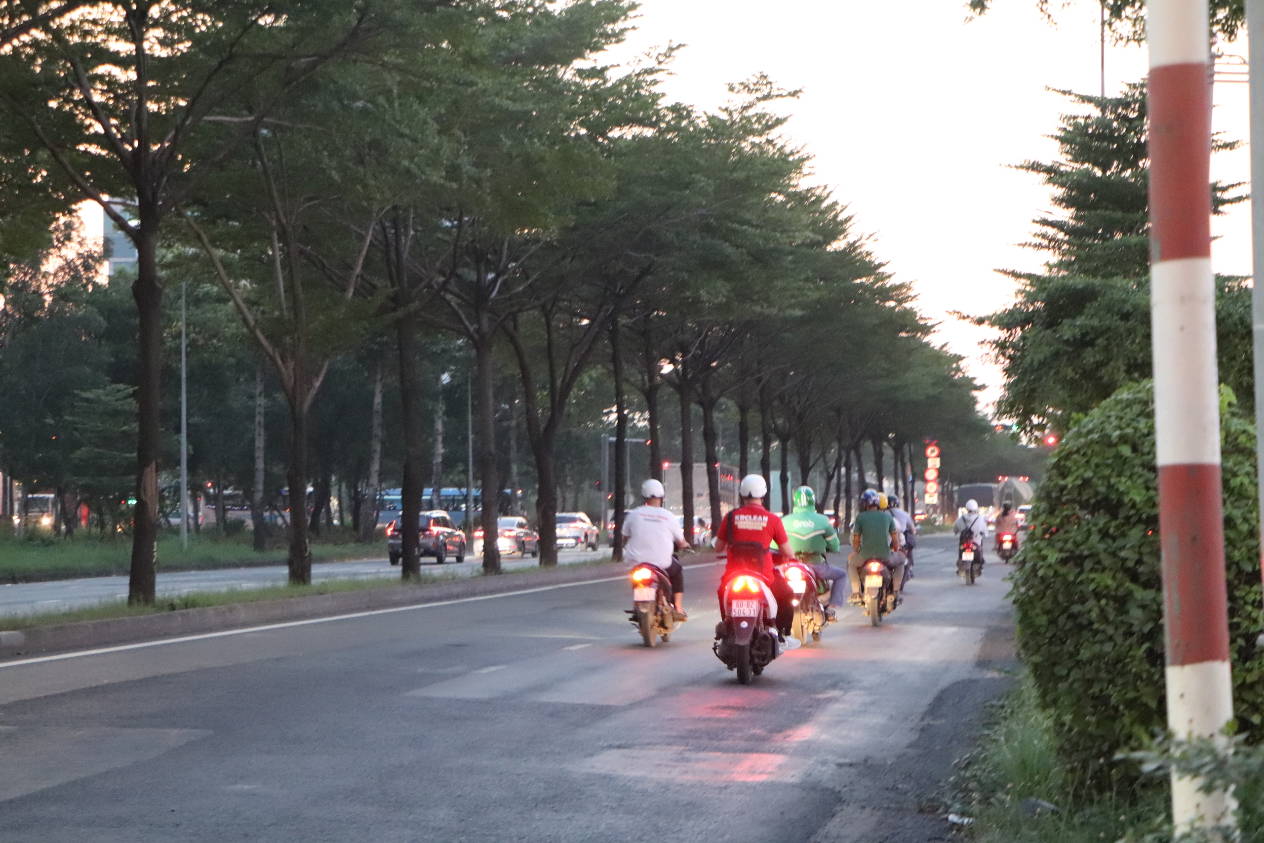 TP HCM: Lý do cả trăm người đi ngược chiều ở quận 7- Ảnh 6.