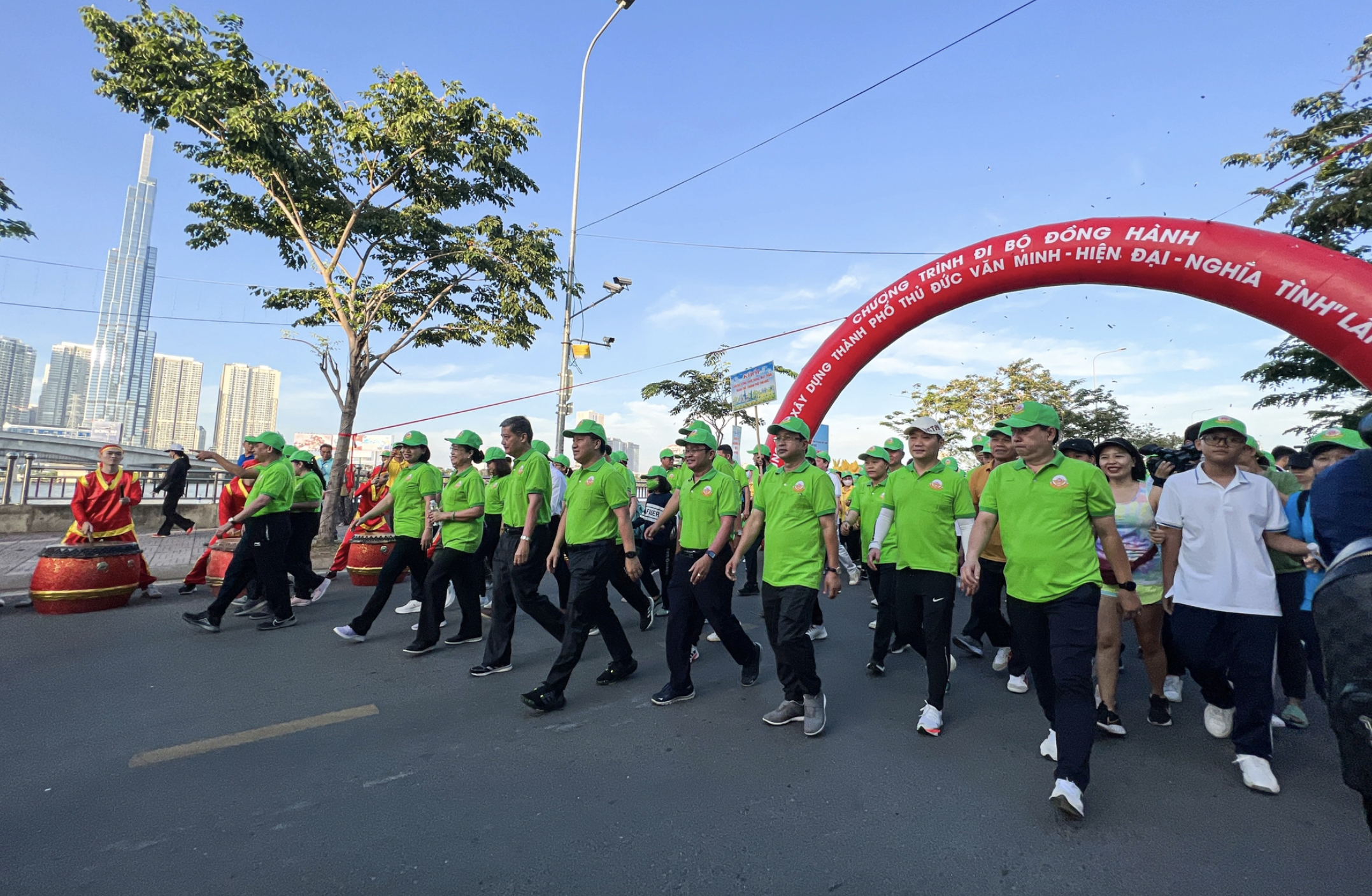 Chương tr&igrave;nh đi bộ "Chung tay x&acirc;y dựng th&agrave;nh phố Thủ Đức văn minh, hiện đại, nghĩa t&igrave;nh" năm 2024- Ảnh 3.