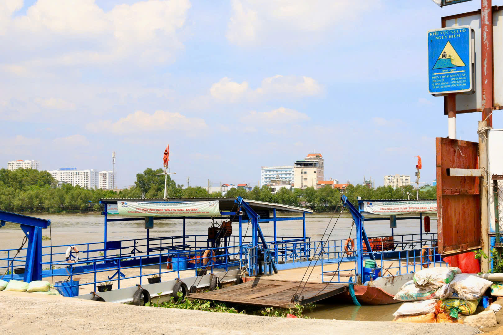 Phà Bình Quới sau hơn 4 tháng không hoạt động- Ảnh 1.