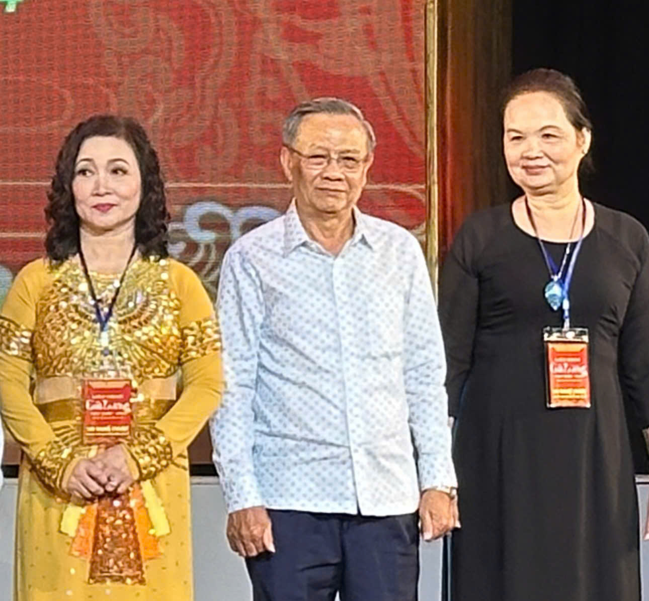 NSND Thanh Điền, nh&agrave; văn B&iacute;ch Ng&acirc;n ngồi ghế n&oacute;ng Hội đồng nghệ thuật cải lương- Ảnh 4.