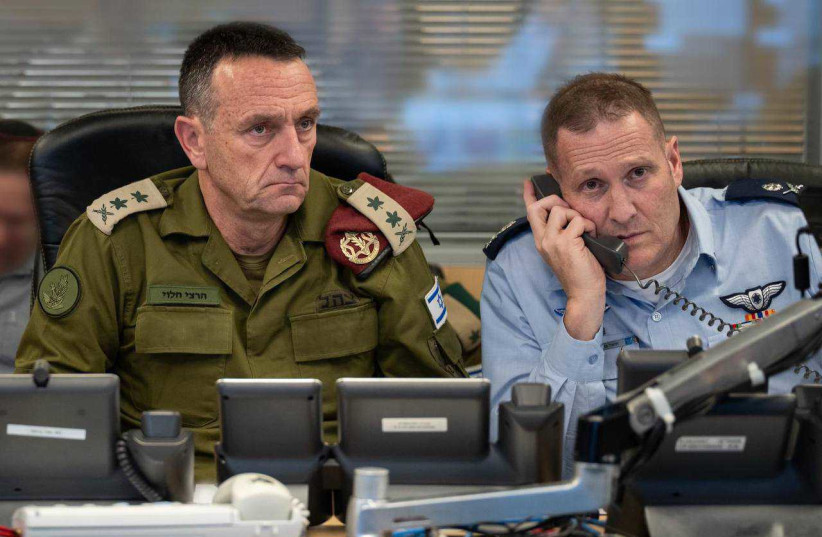 Israel ồ ạt điều 100 chiến đấu cơ, Iran tuyên bố "chống trả thành công"- Ảnh 2.