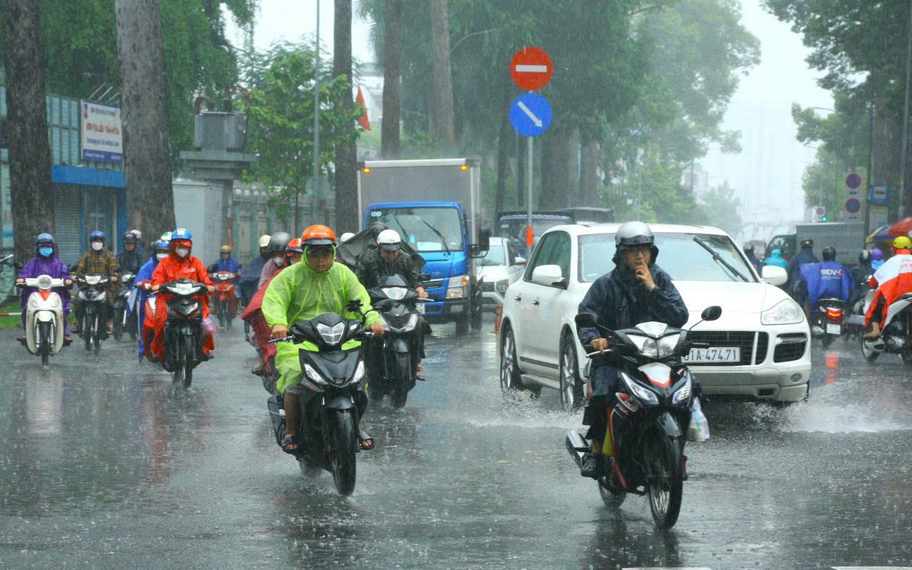 Thời tiết TP HCM hôm nay, 27-10: Gia tăng mưa dông