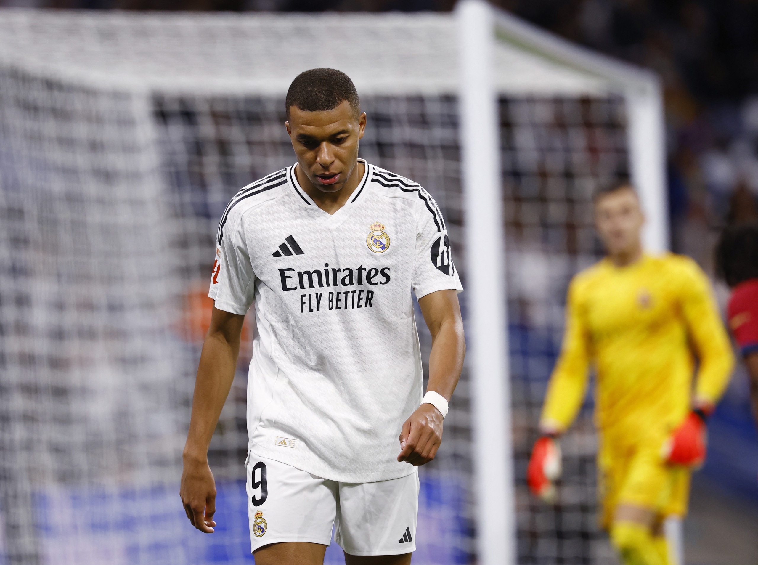 Lamine Yamal lập kỷ lục, Barcelona nghiền nát Real Madrid - Ảnh 9.