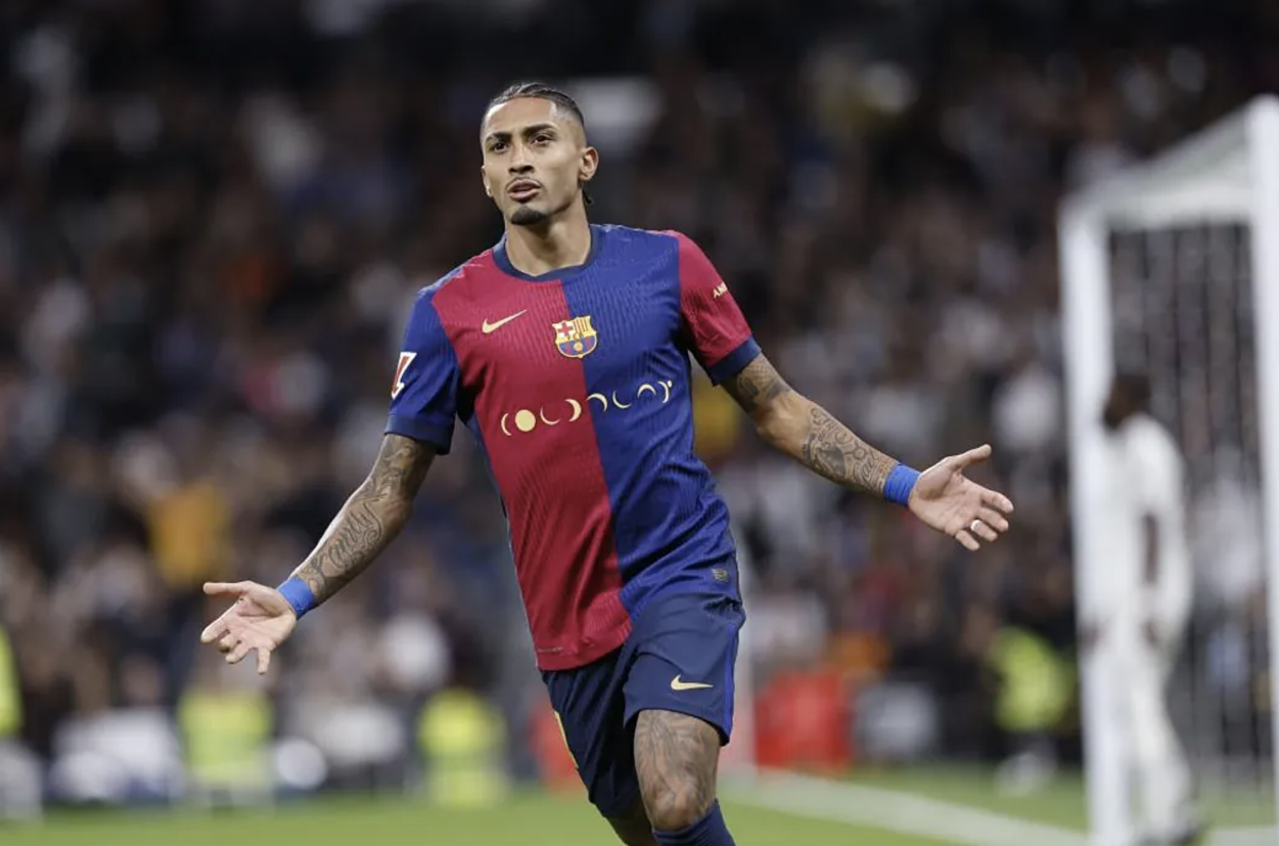 Lamine Yamal lập kỷ lục, Barcelona nghiền nát Real Madrid - Ảnh 8.