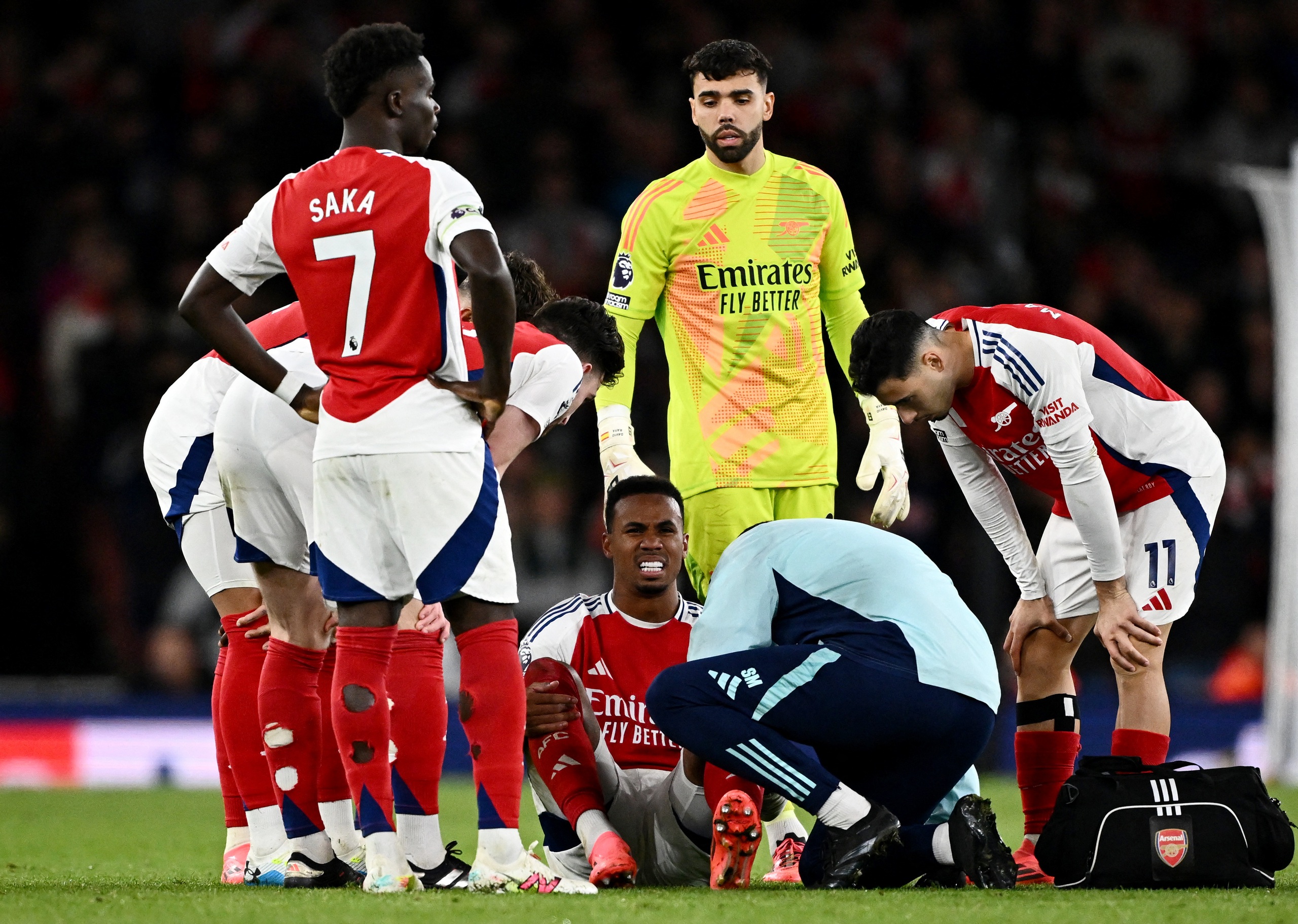Liverpool mất ng&ocirc;i đầu, Arsenal mất qu&acirc;n sau đại chiến- Ảnh 4.