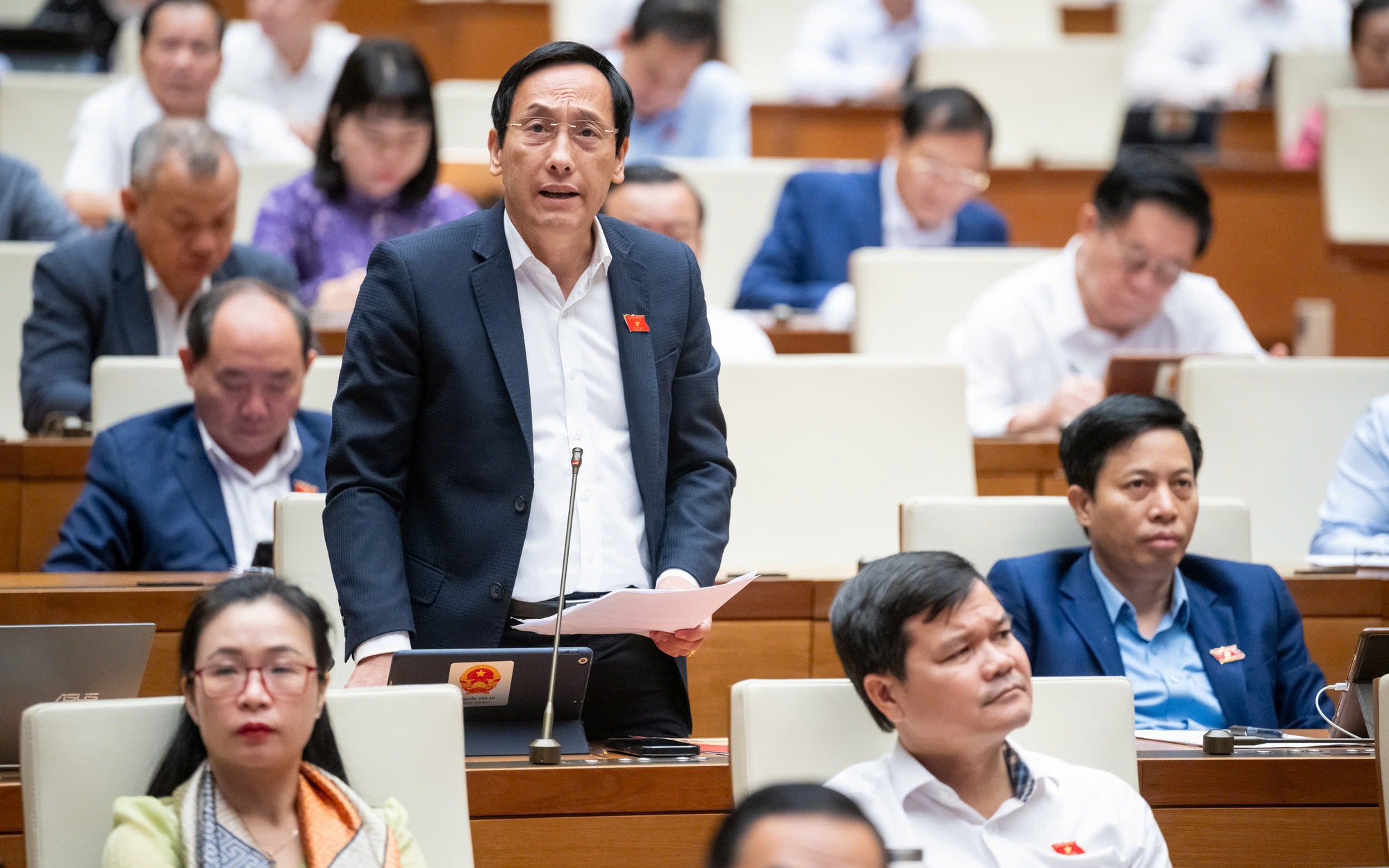 Phải xử lý mạnh hơn nữa với những người trúng đấu giá đất rồi bỏ cọc - Ảnh 1.