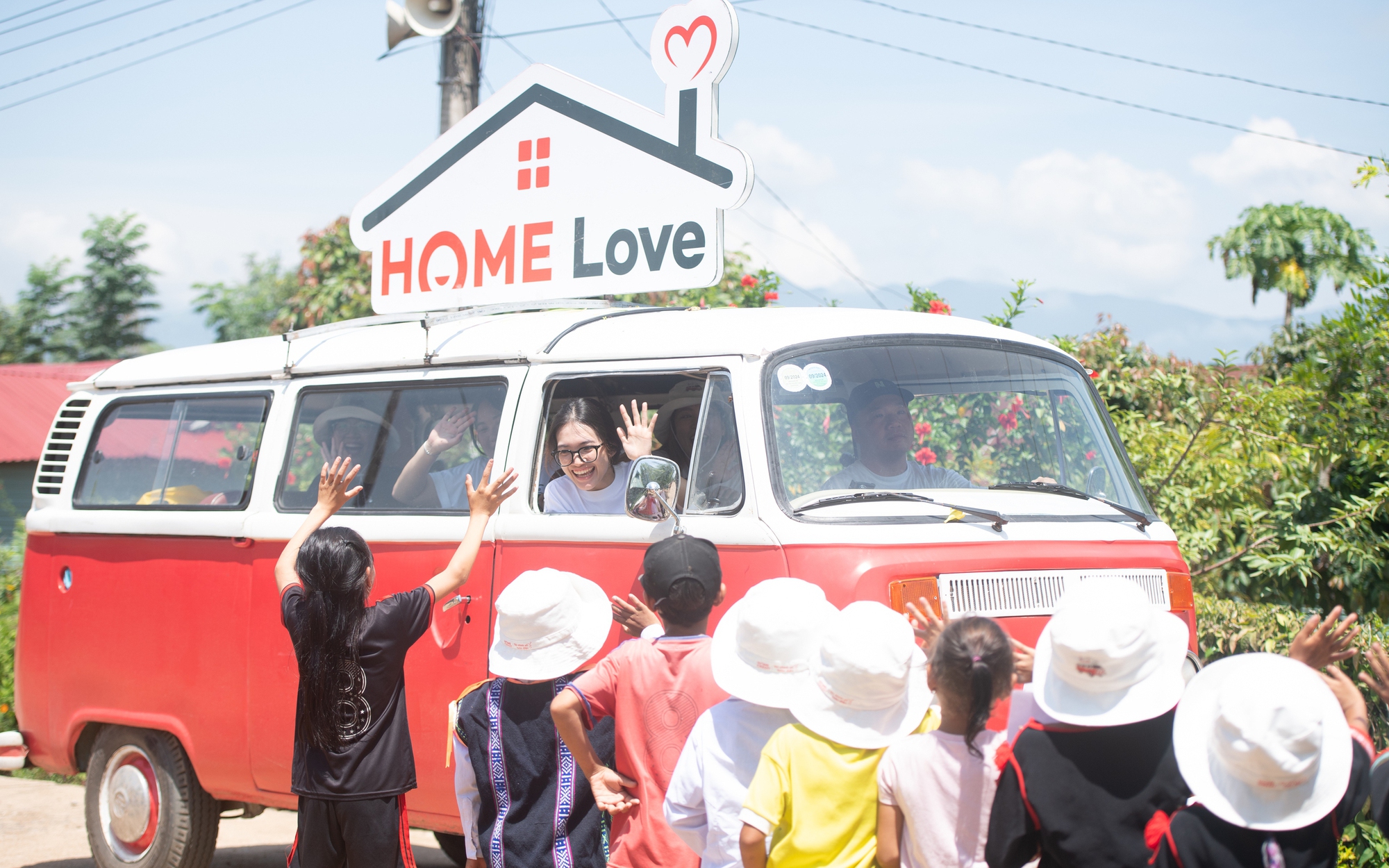 Home Credit chung tay xây trường mới cho các em nhỏ vùng sâu, vùng xa