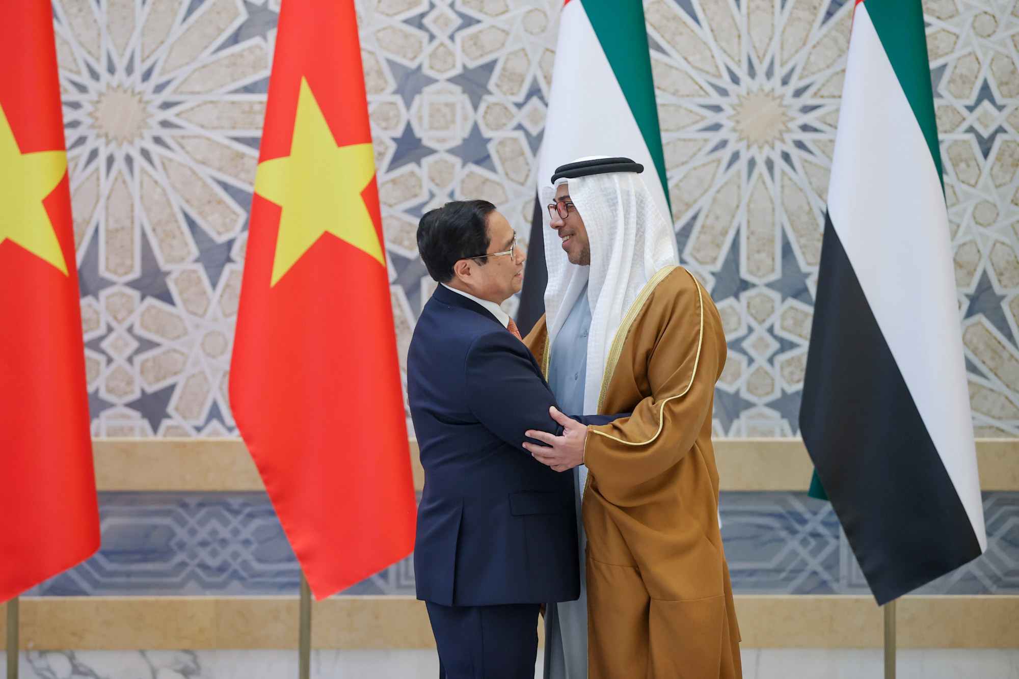 UAE bắn 21 phát đại bác chào đón Thủ tướng Phạm Minh Chính- Ảnh 9.
