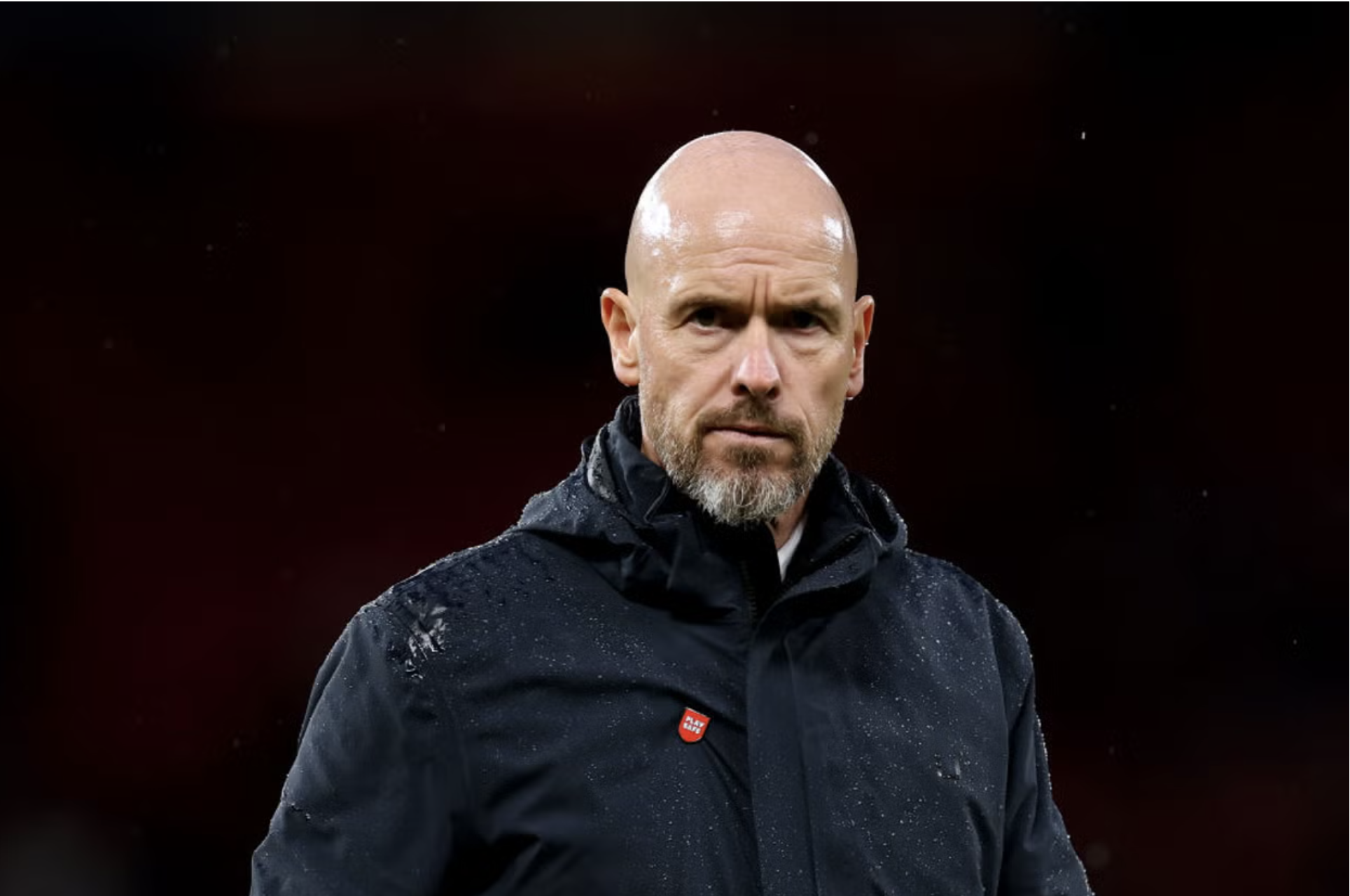 HLV Ten Hag bị sa thải, Man United bổ nhiệm Van Nistelrooy tạm quyền- Ảnh 1.