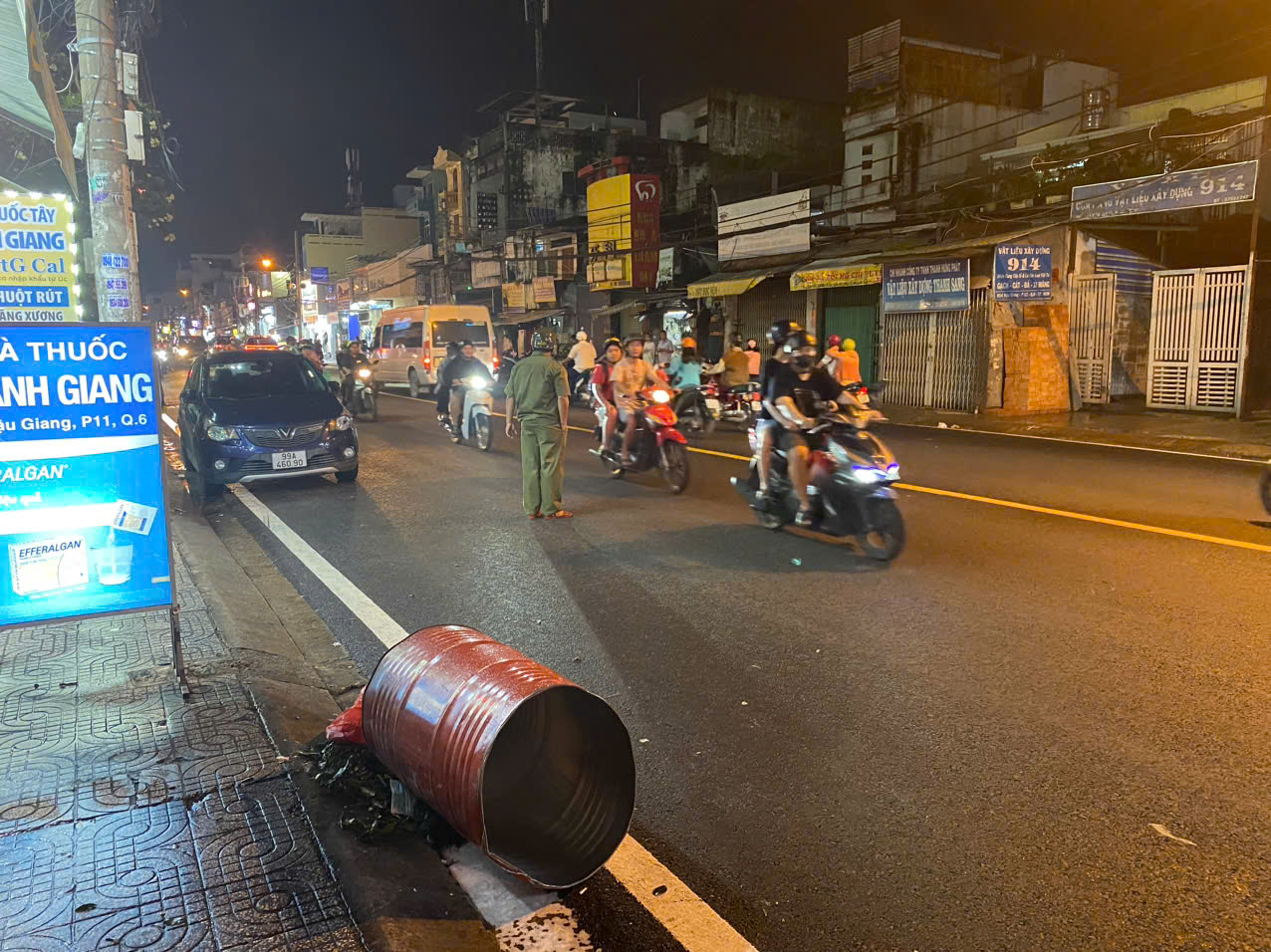 Sau tiếng nổ lớn, một người bị bỏng- Ảnh 1.