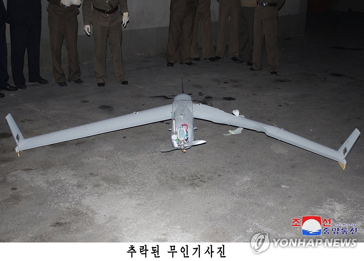 Triều Ti&ecirc;n "mổ" UAV nghi của H&agrave;n Quốc, cảnh b&aacute;o đanh th&eacute;p- Ảnh 2.