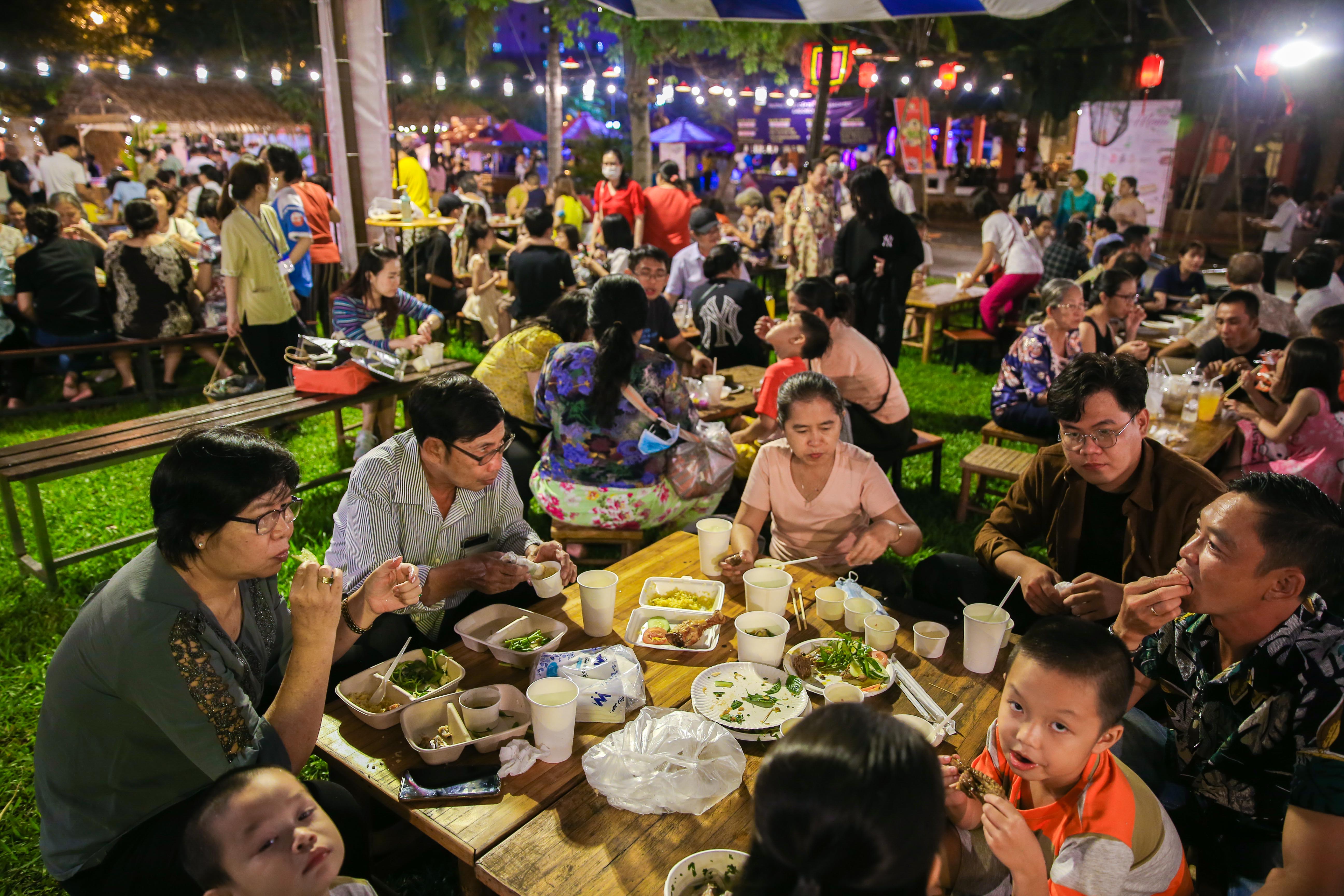 Chống l&atilde;ng ph&iacute; - C&ugrave;ng h&agrave;nh động! (*): Hiểu để chống l&atilde;ng ph&iacute;- Ảnh 1.