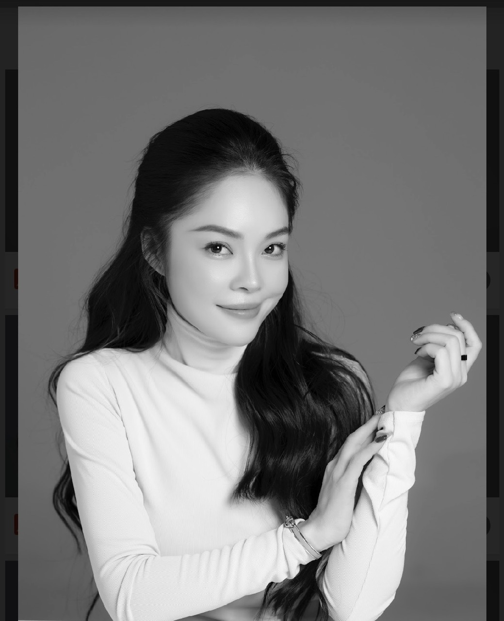 Nhan sắc Dương Cẩm Lynh sau s&oacute;ng gi&oacute;- Ảnh 2.