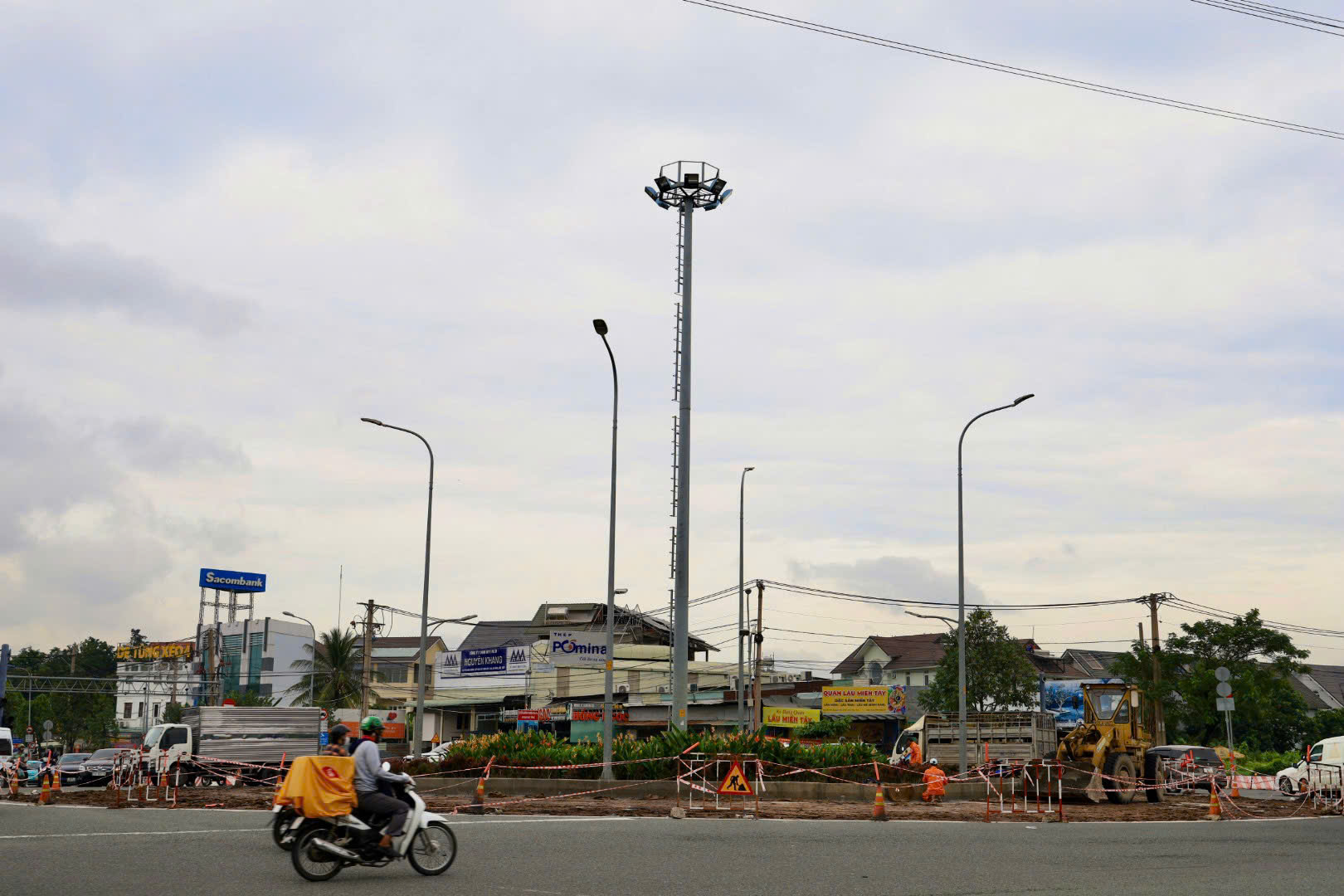 Sắp hoàn thành thu hẹp vòng xoay "tử thần" ở TP Thủ Đức- Ảnh 6.