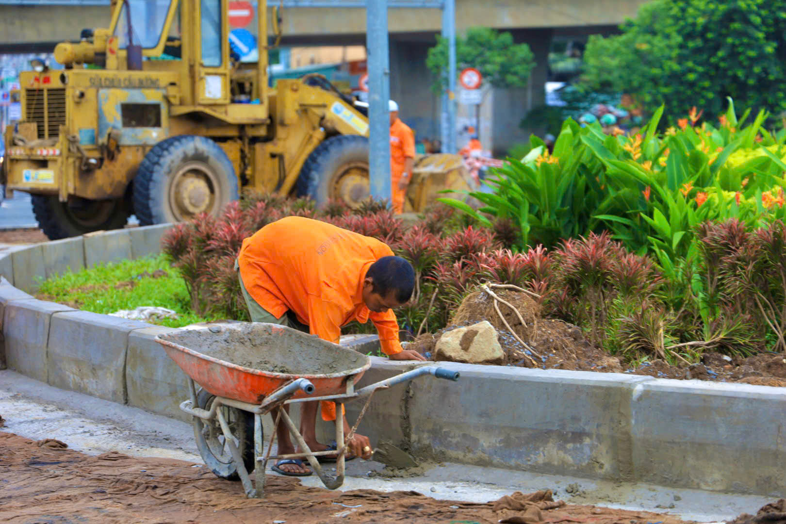 Sắp hoàn thành thu hẹp vòng xoay "tử thần" ở TP Thủ Đức- Ảnh 4.